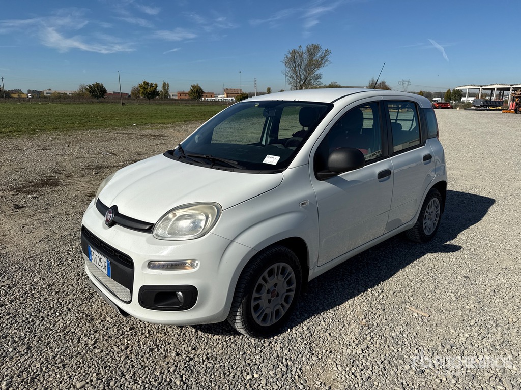 General Appearance with Foto, angolo anteriore sinistro