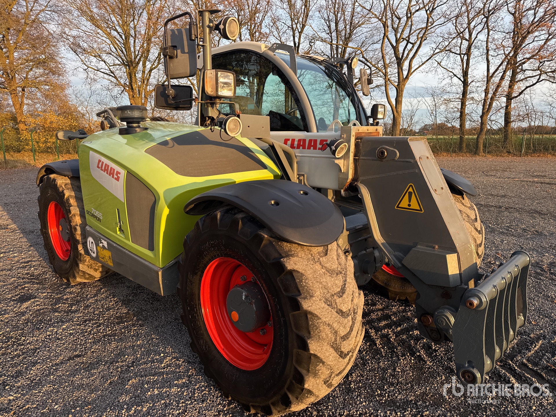 Aspect général with Image, coin avant droit