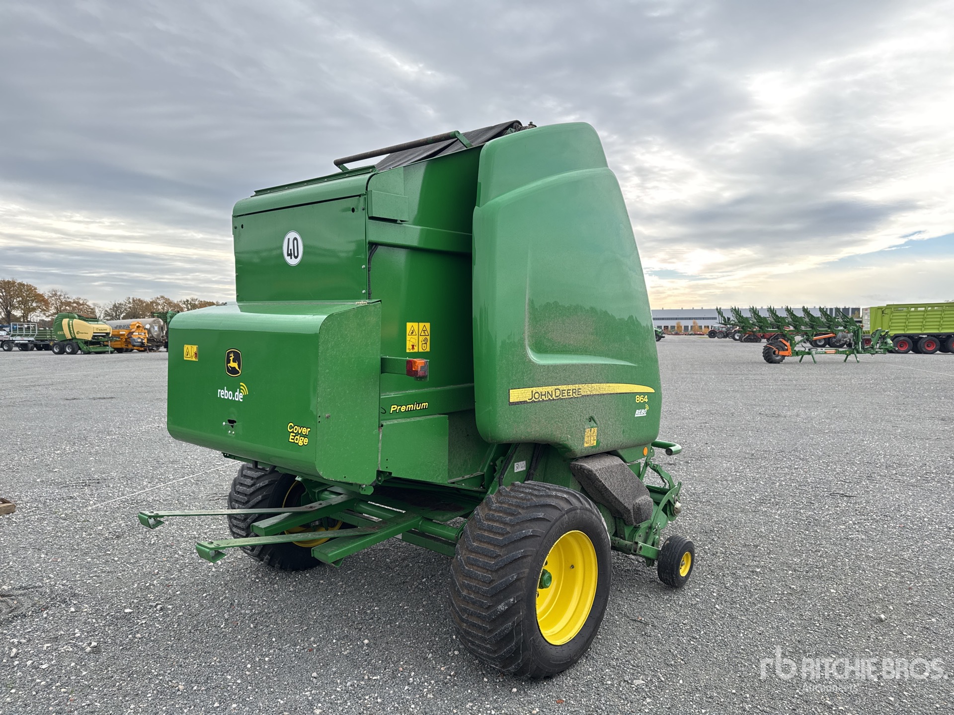 General Appearance with Imagen: esquina trasera derecha