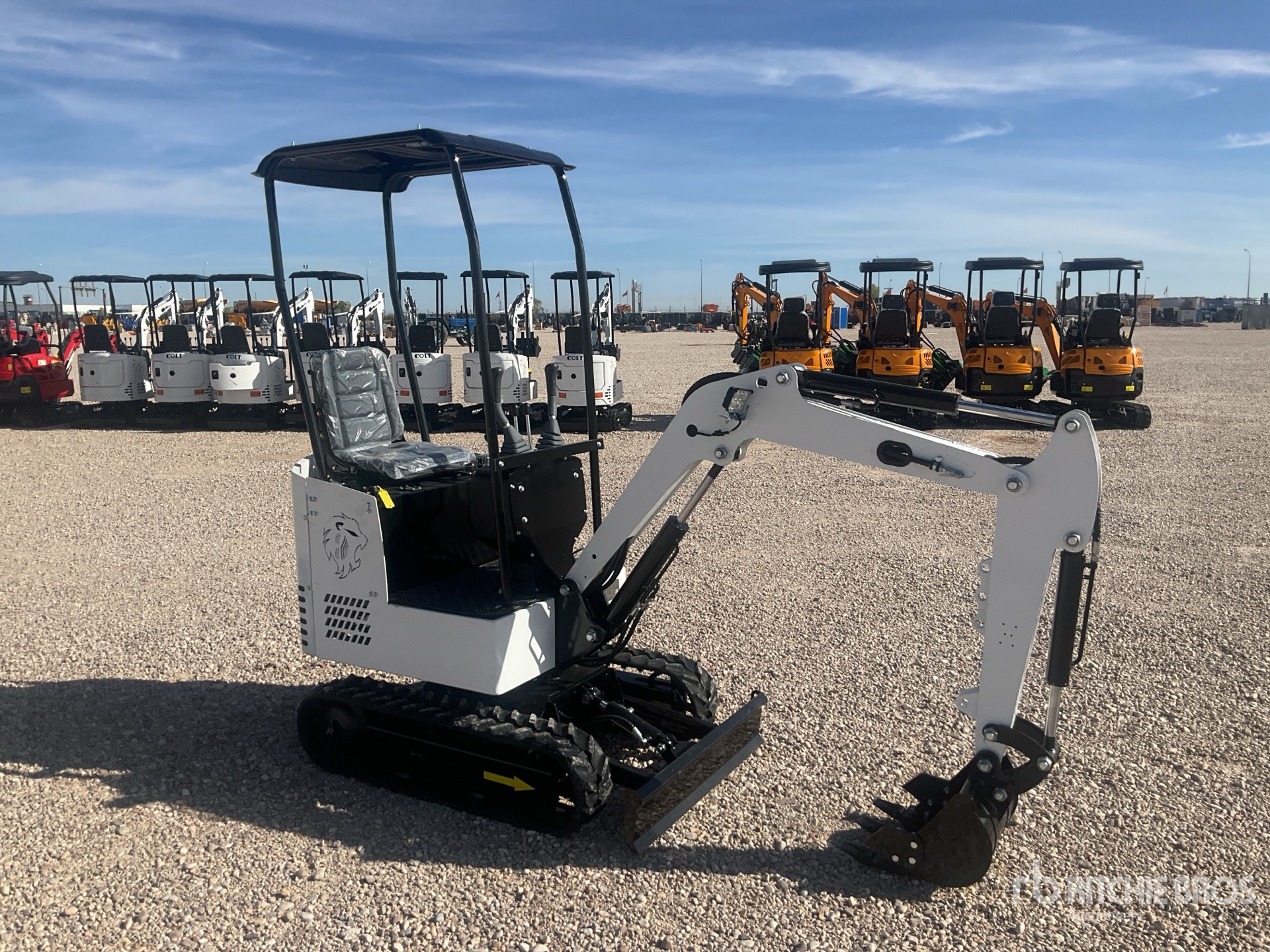 General Appearance with Picture, Right Front Corner