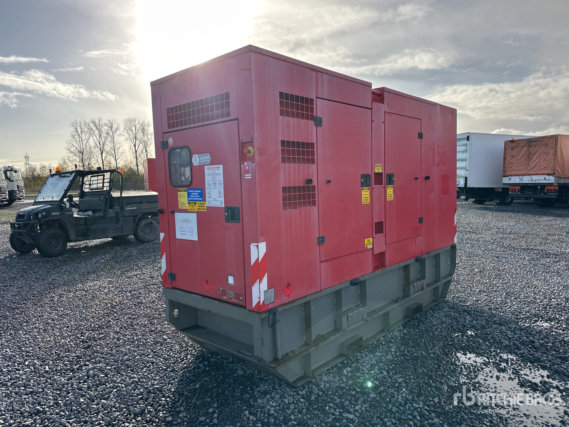 General Appearance with Picture, Left Front Corner