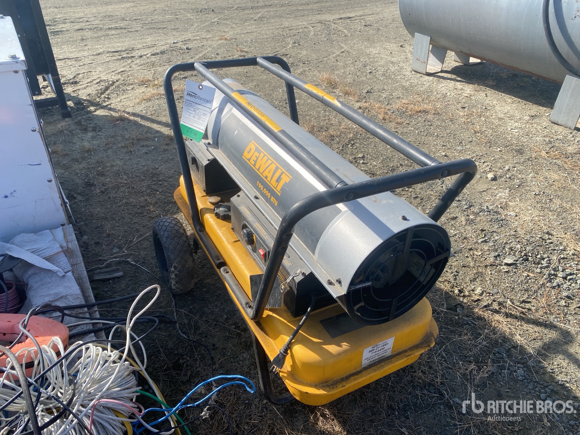 General Appearance with Bild, Ecke vorne rechts