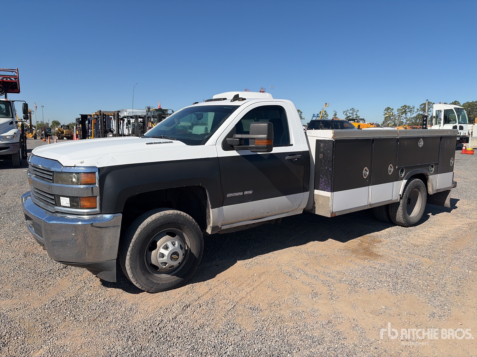 General Appearance with Picture, Left Front Corner