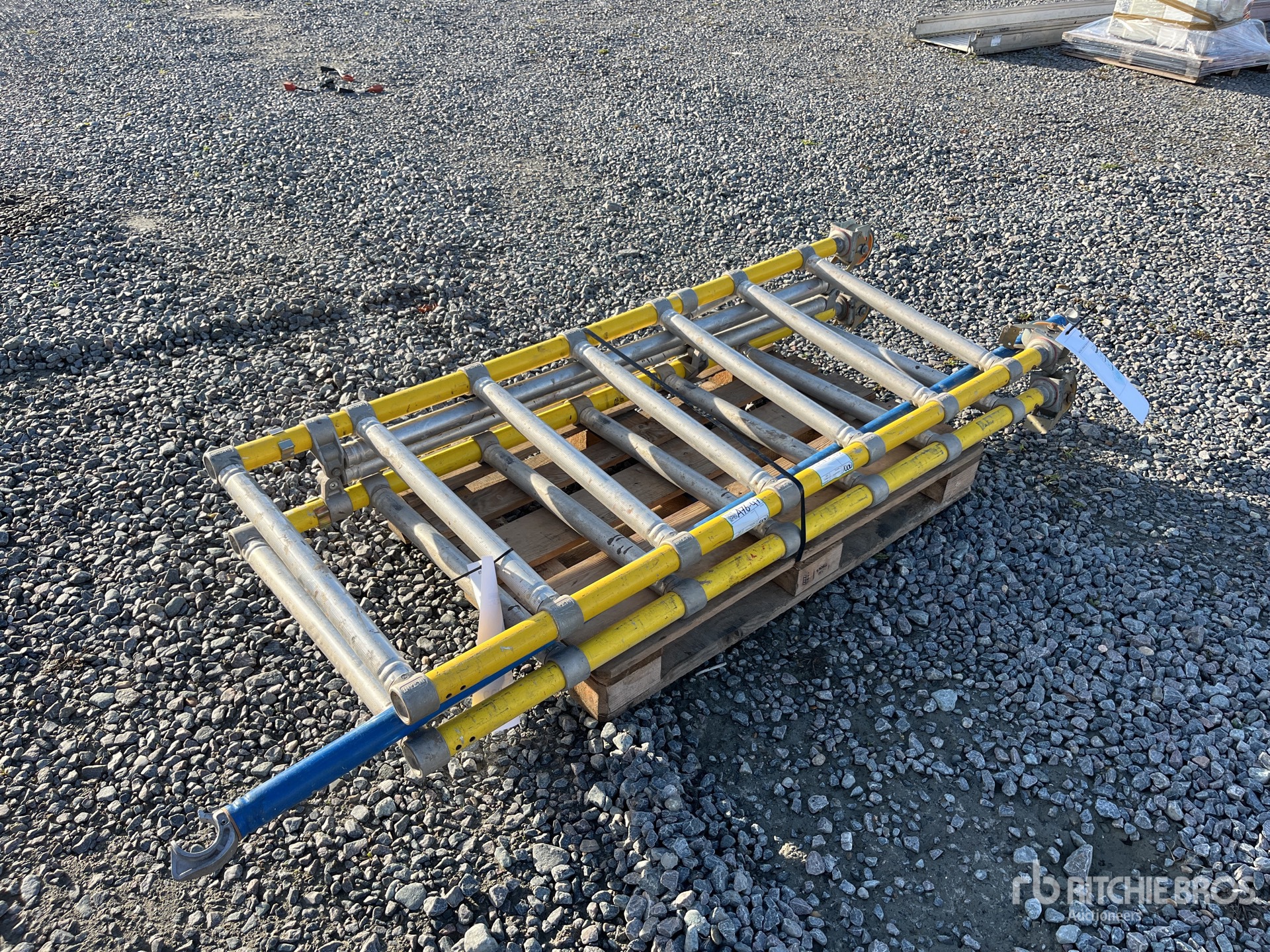 General Appearance with Image, coin avant gauche