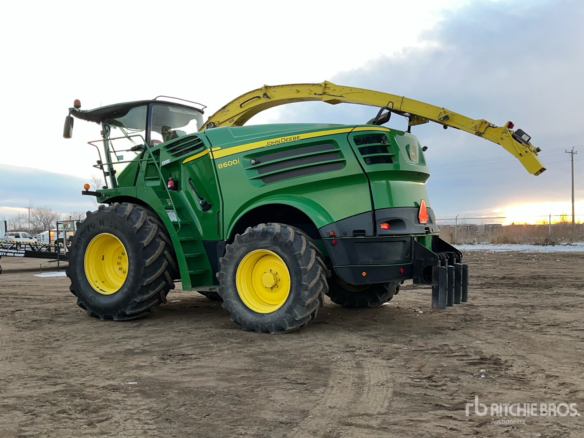 General Appearance with Imagen: esquina trasera izquierda