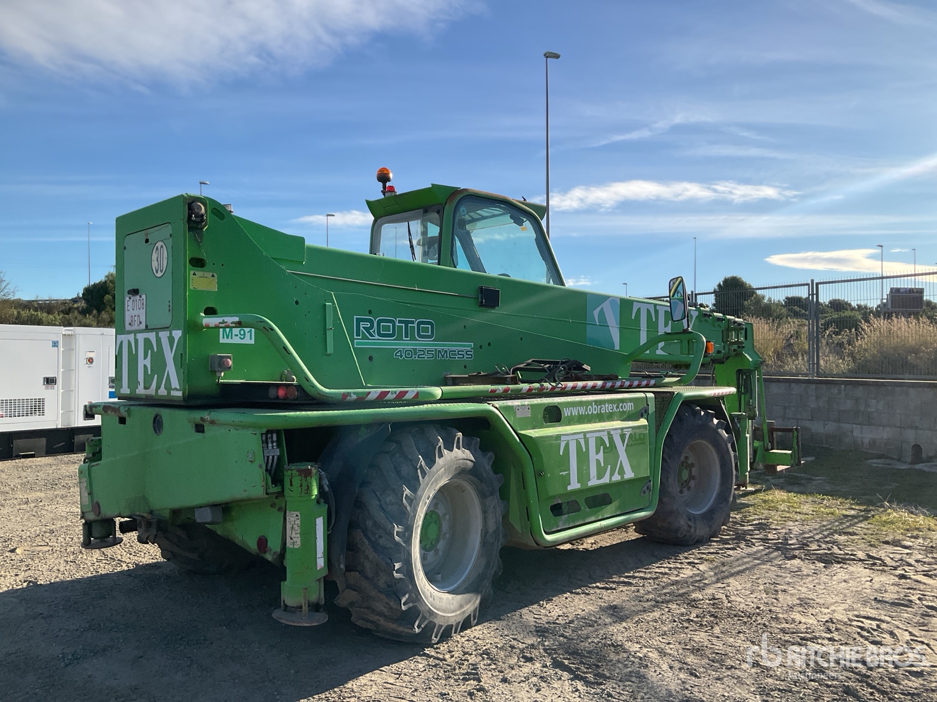 General Appearance with Picture, Right Rear Corner