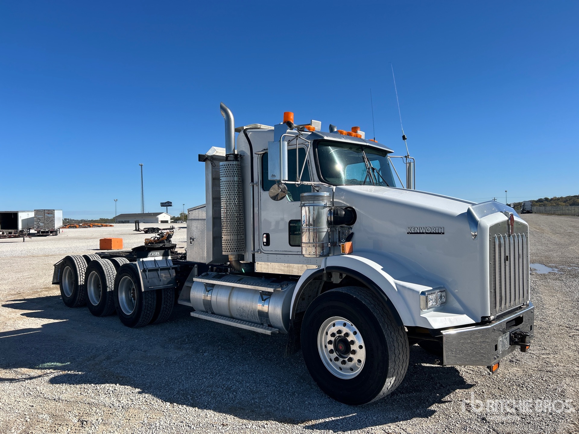 General Appearance with Foto, angolo anteriore destro