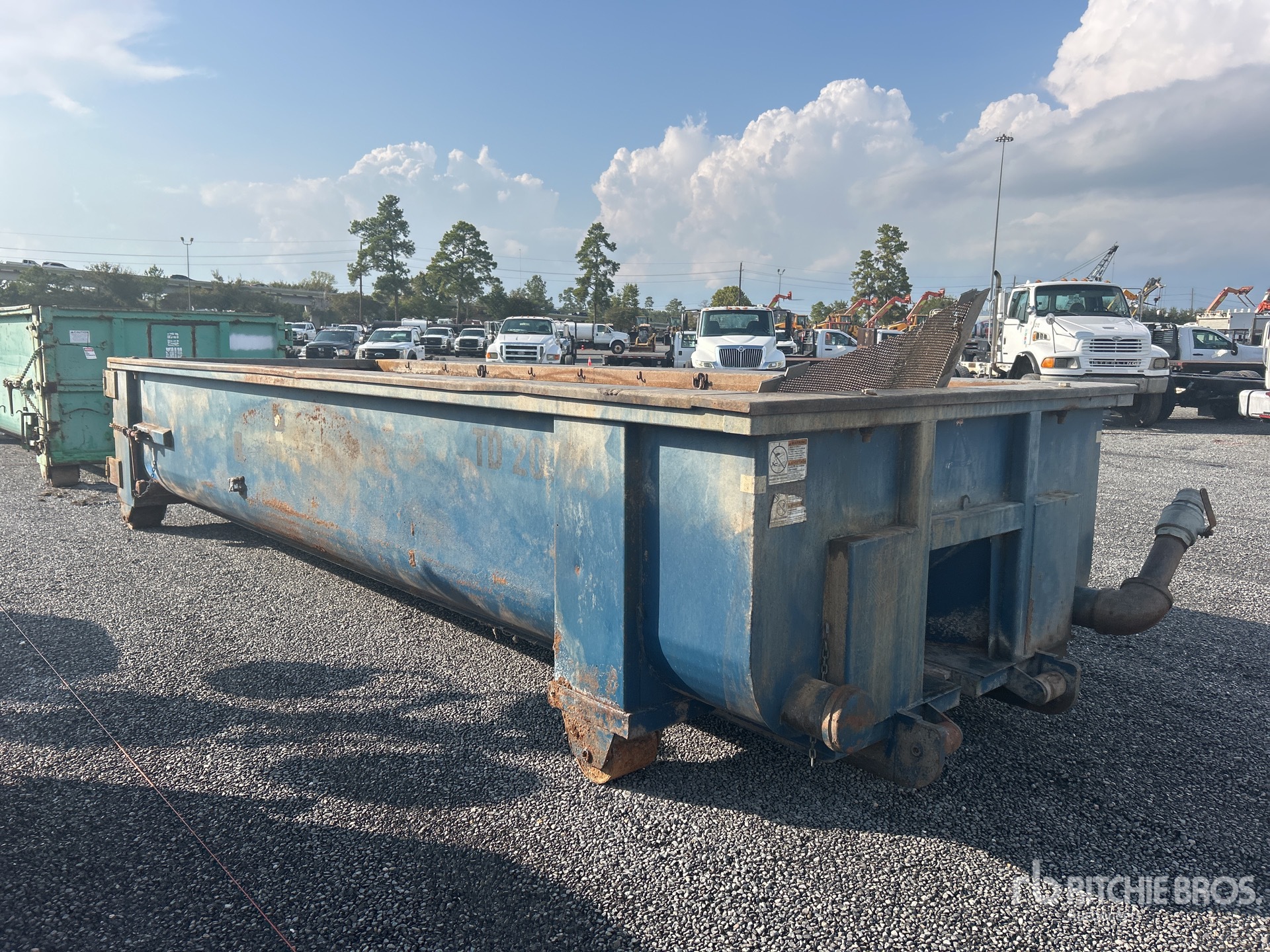 General Appearance with Foto, angolo anteriore destro