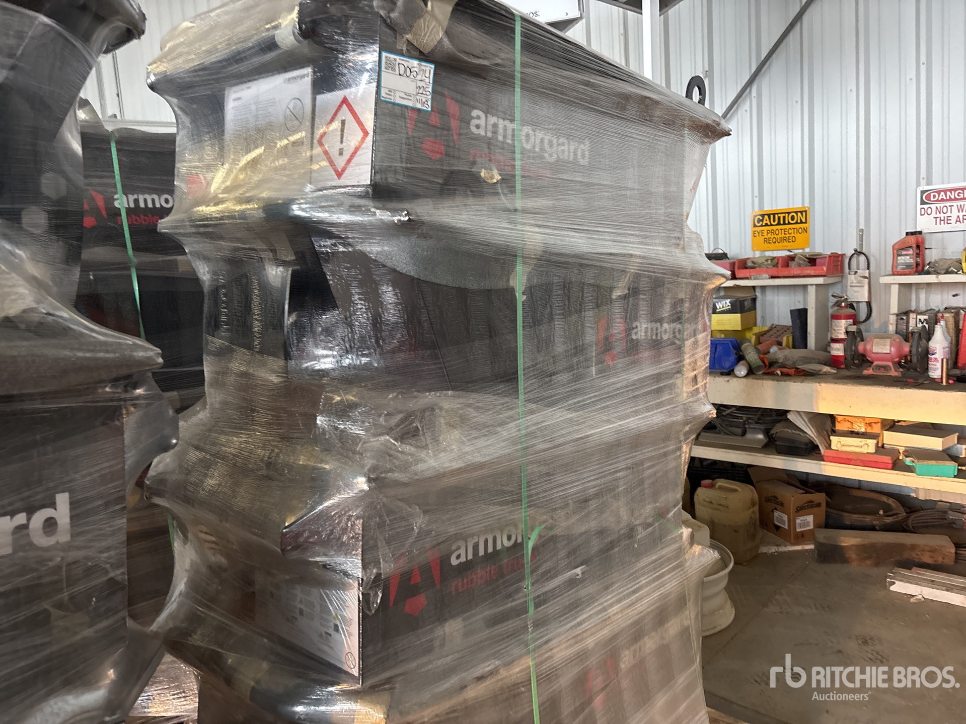 General Appearance with Featured Photo