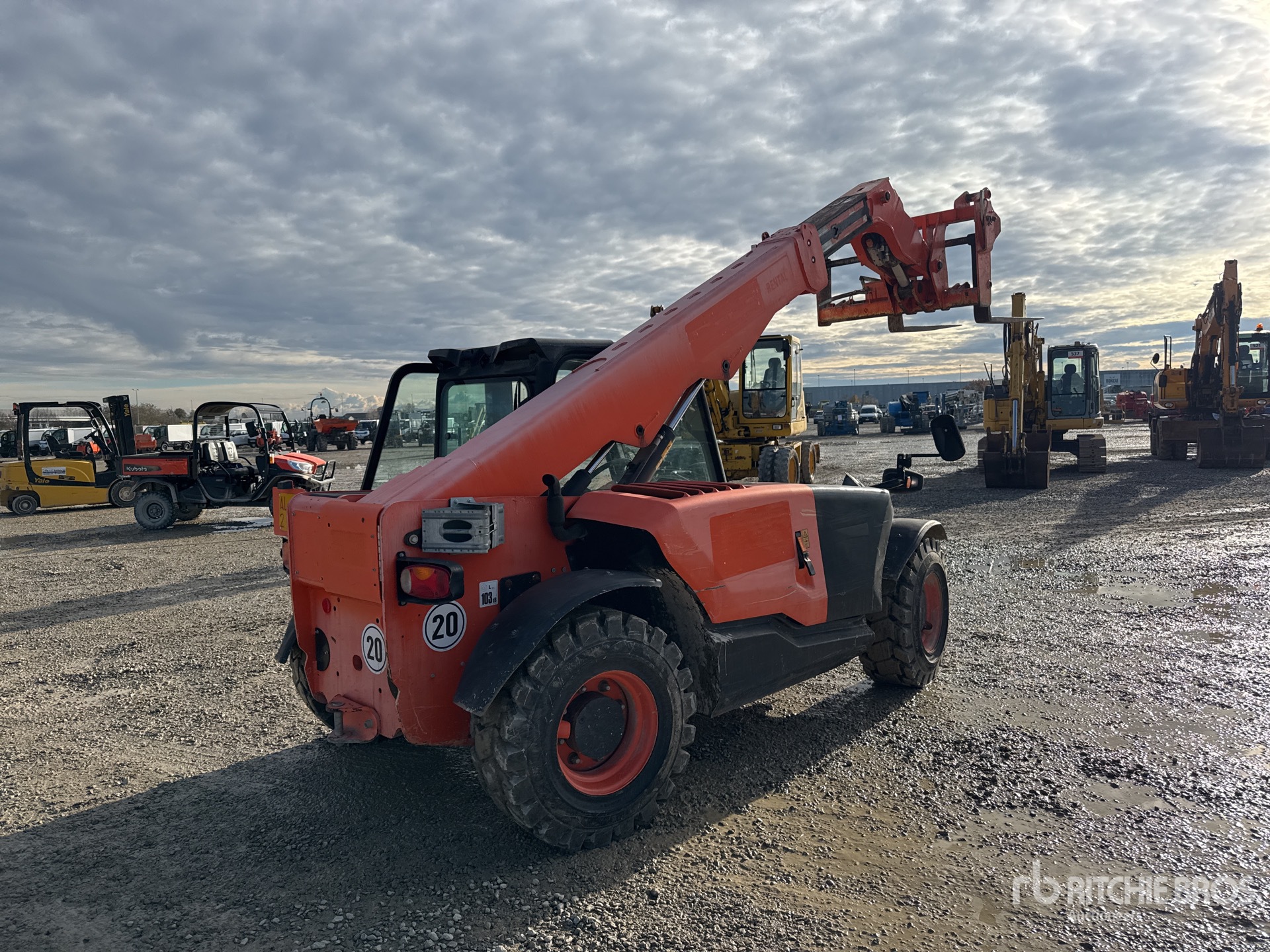 General Appearance with Picture, Right Rear Corner