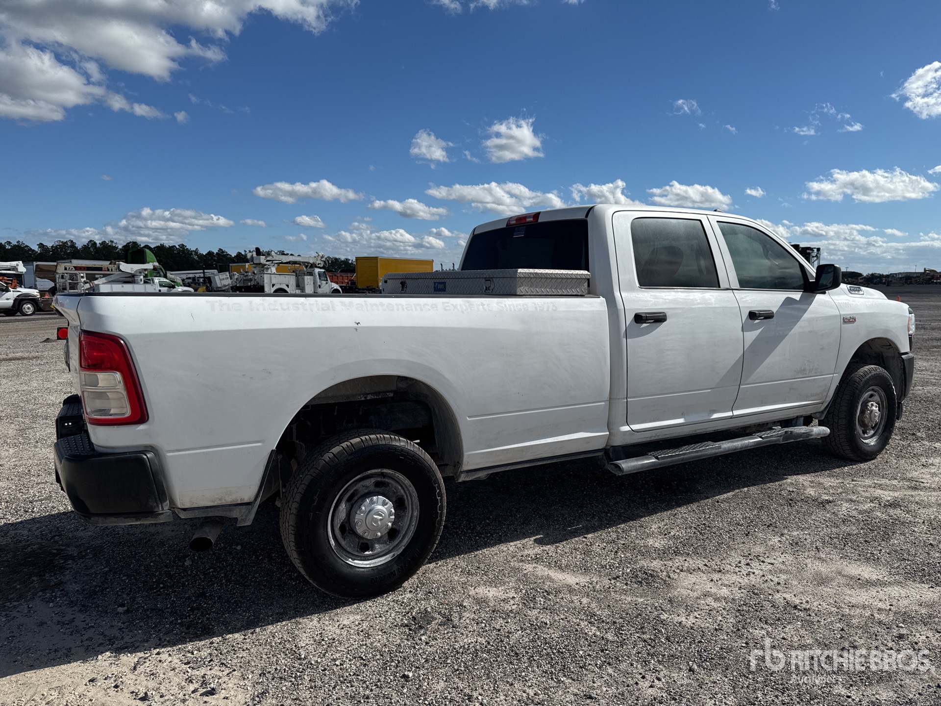 General Appearance with Image, coin arrière droit