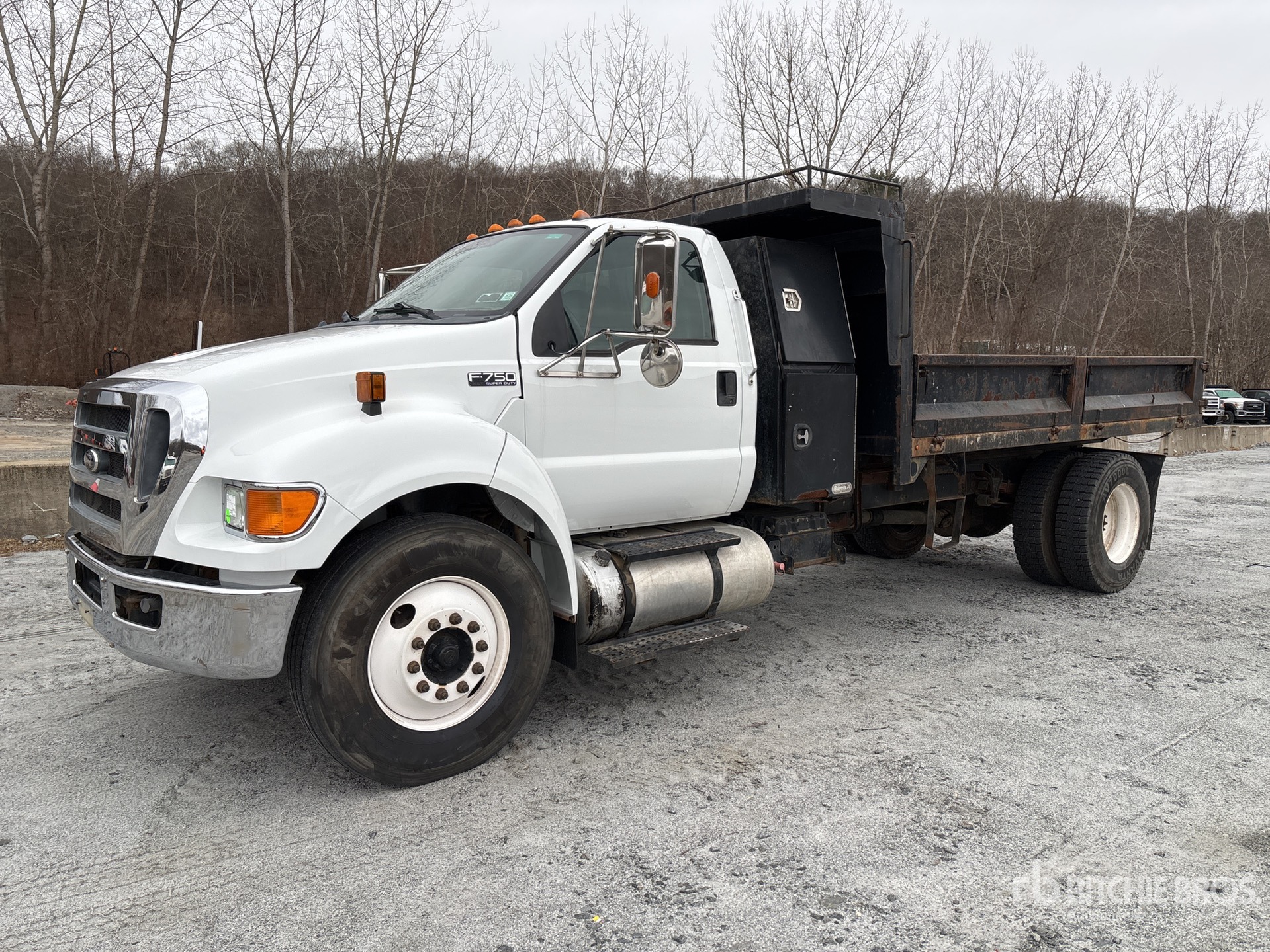 General Appearance with Foto, angolo anteriore sinistro