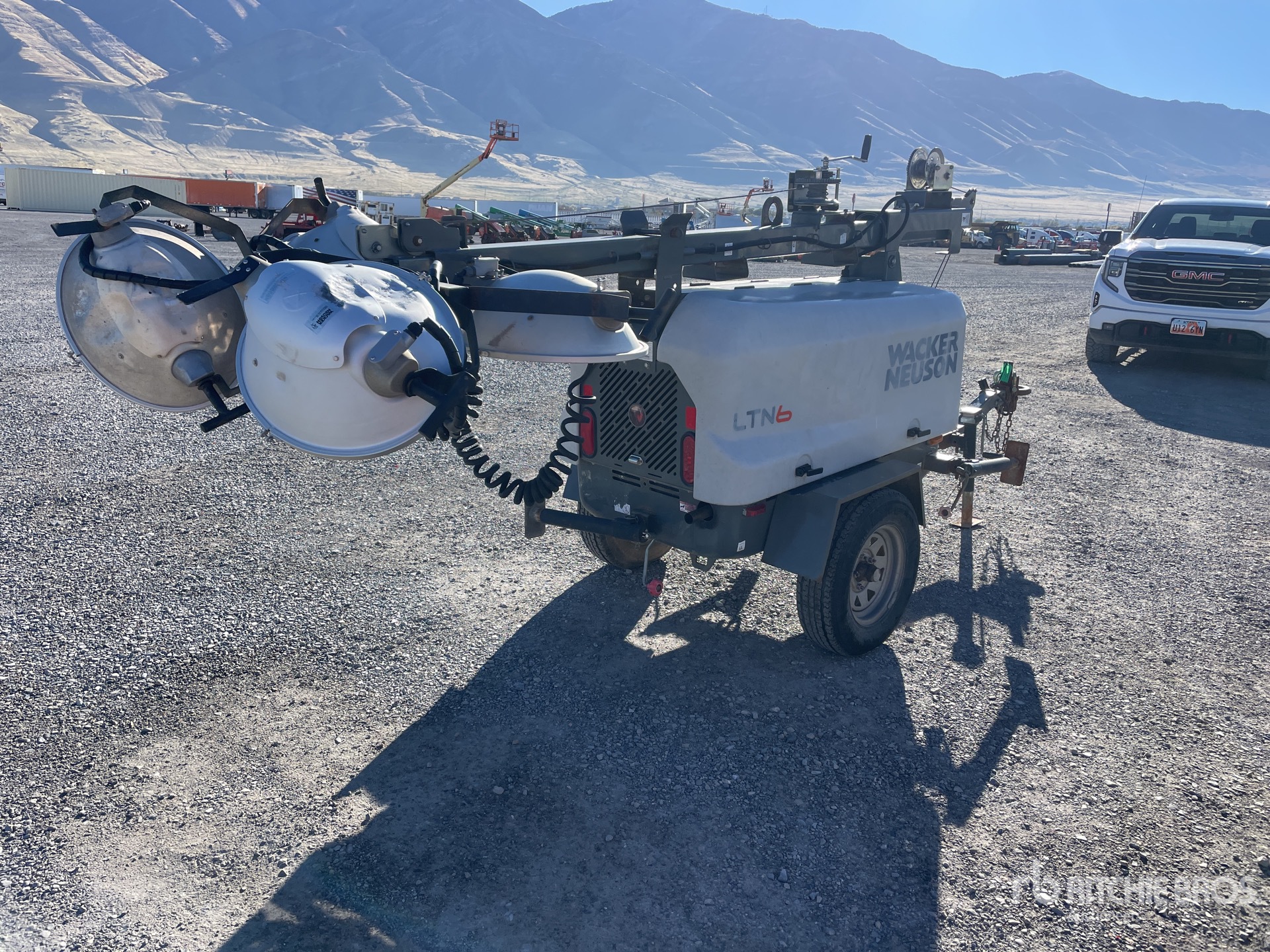 General Appearance with Picture, Right Rear Corner