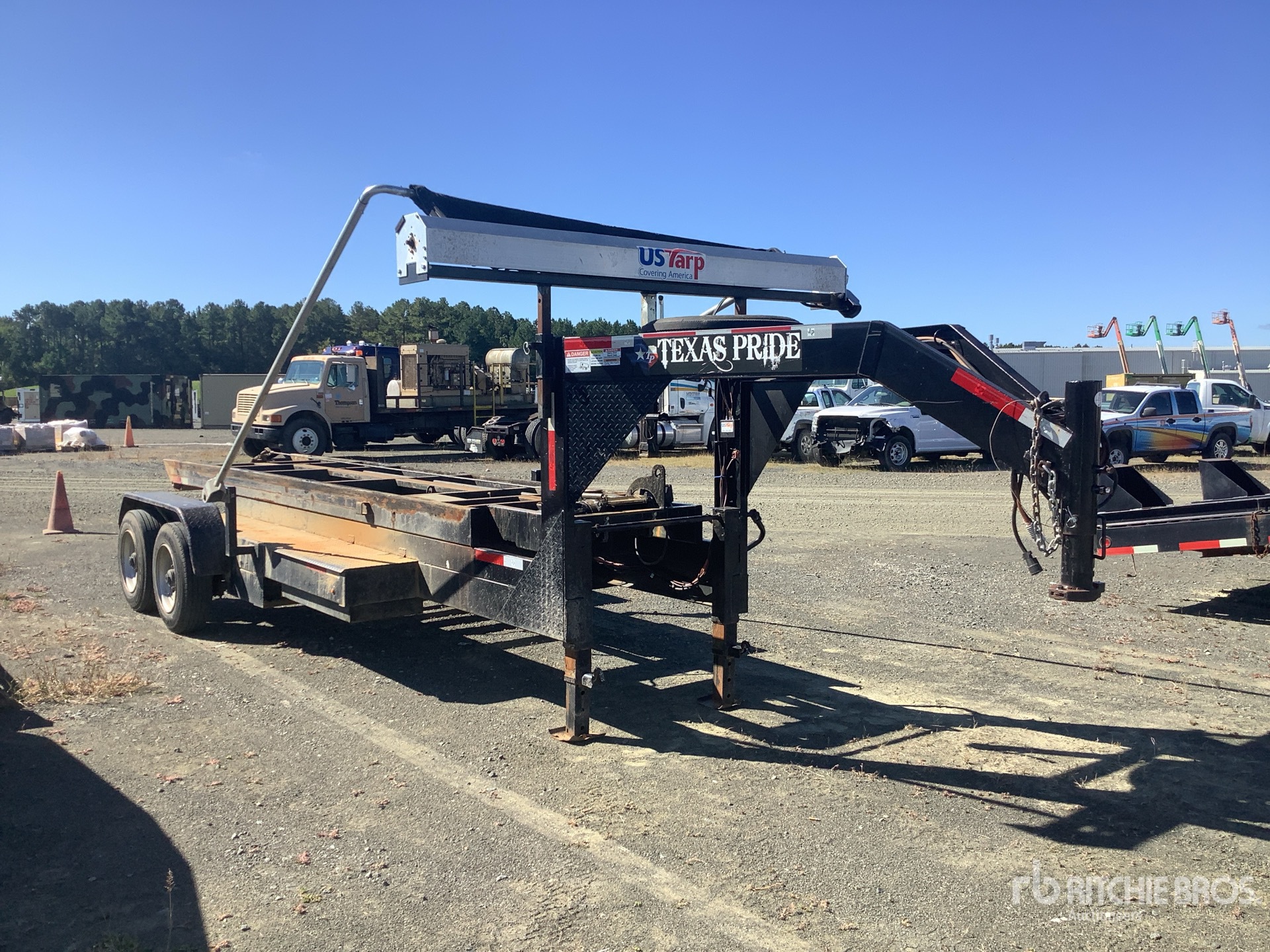 General Appearance with Bild, Ecke vorne rechts