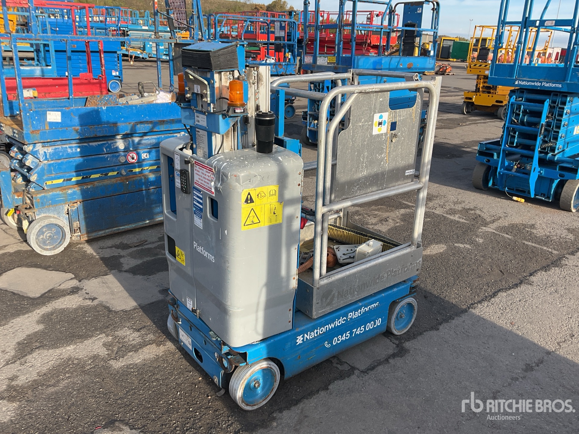 General Appearance with Bild, Ecke hinten rechts