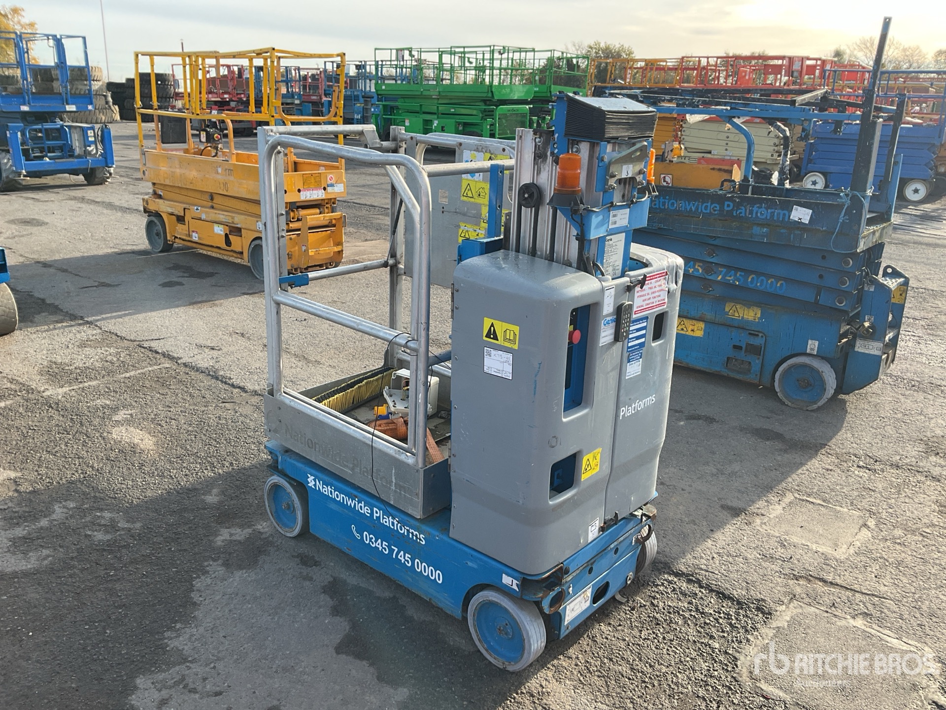 General Appearance with Bild, Ecke hinten links