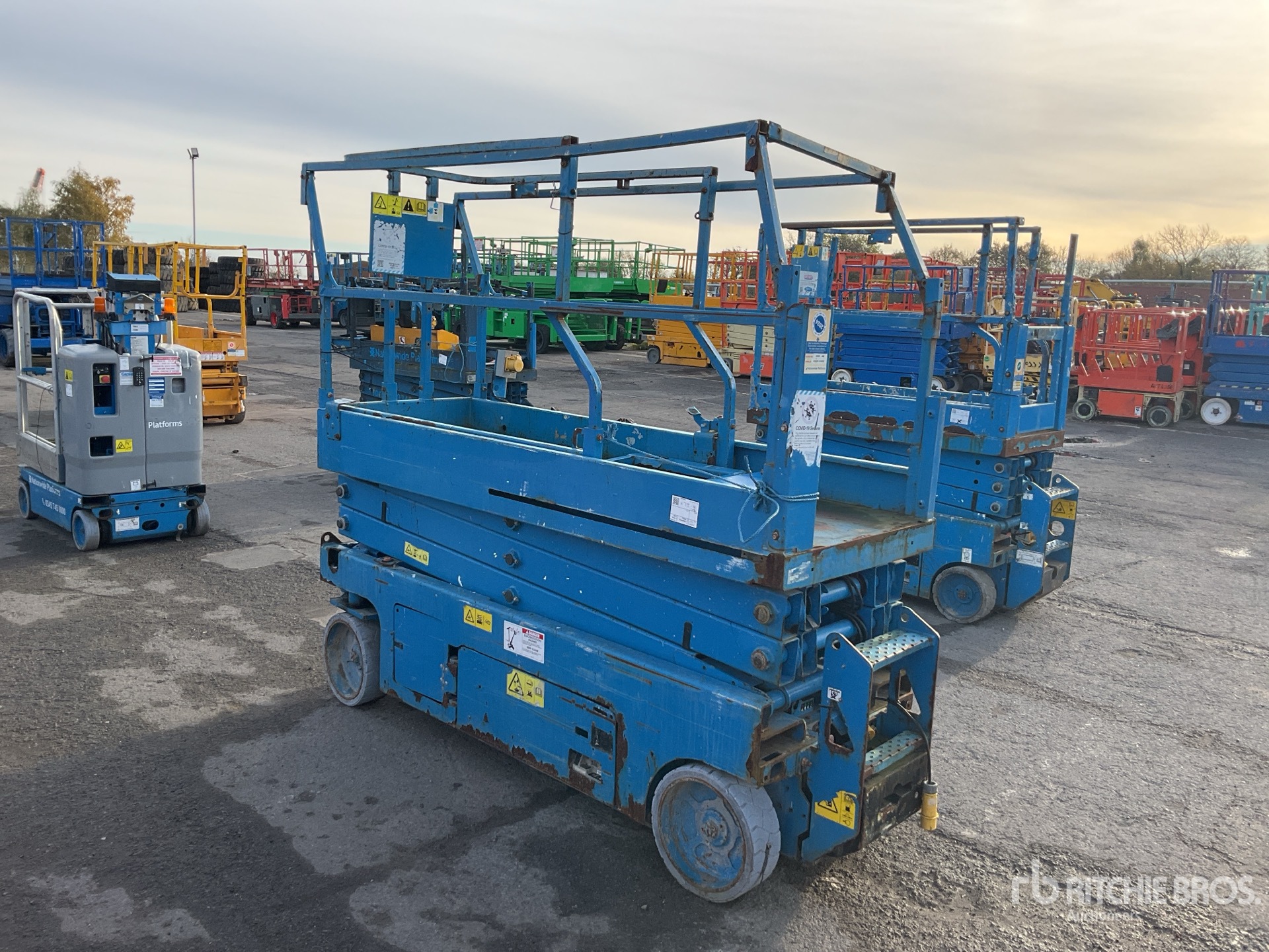 General Appearance with Bild, Ecke hinten links