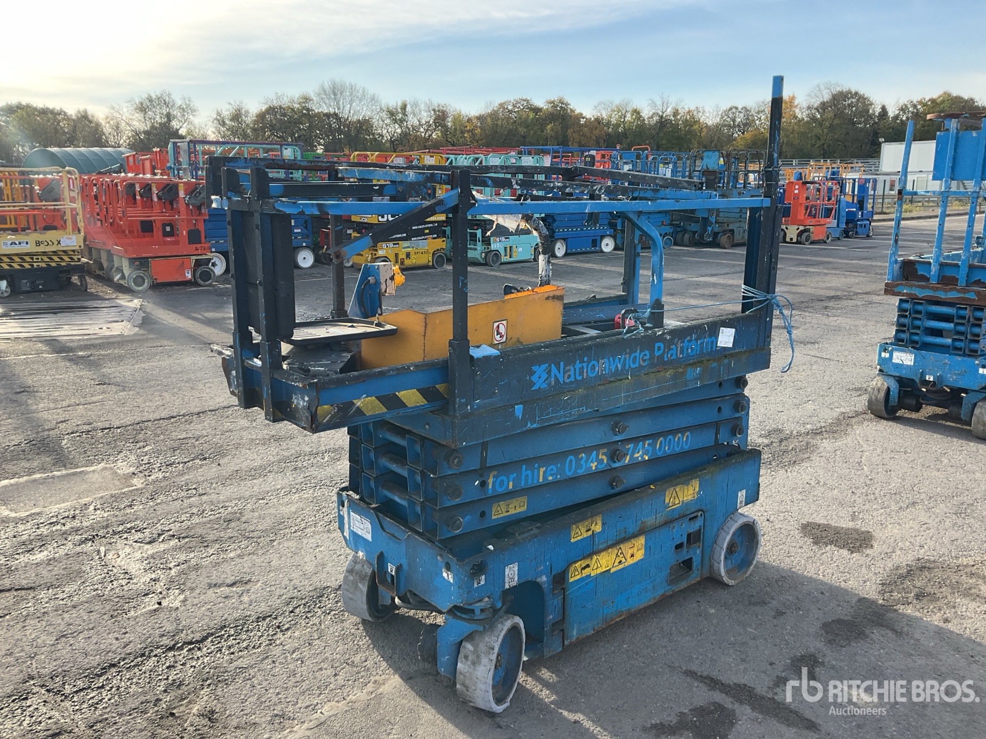 General Appearance with Bild, Ecke vorne links