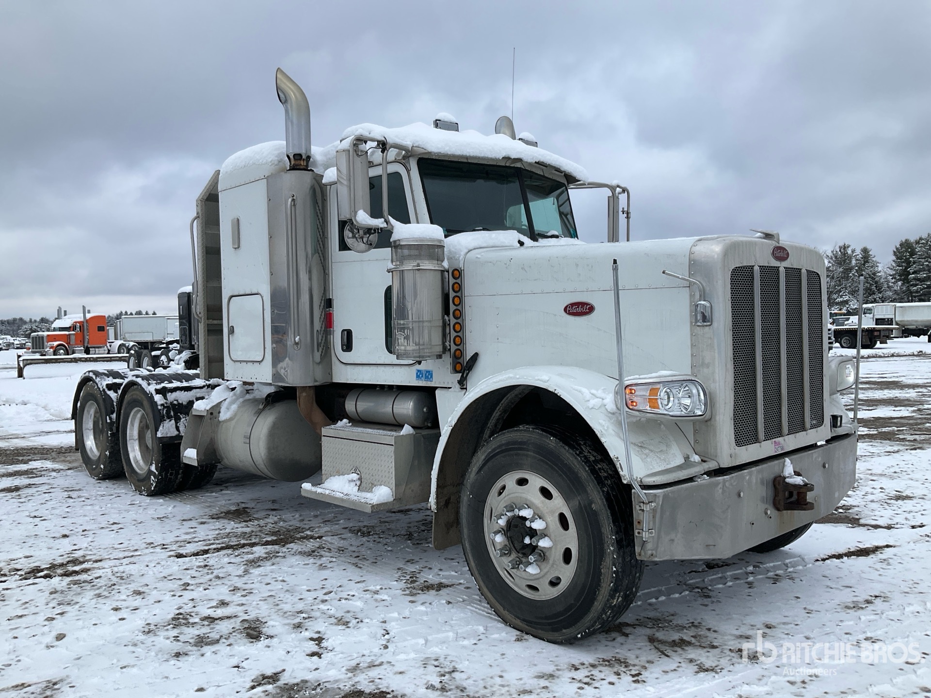 Aspect général with Image, coin avant droit