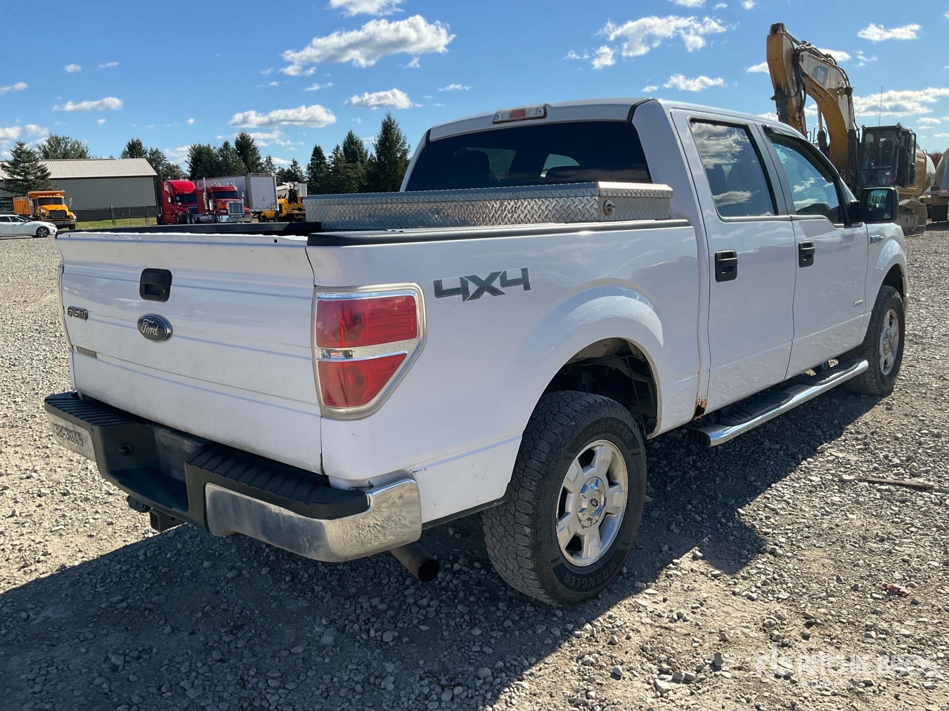 General Appearance with Picture, Right Rear Corner