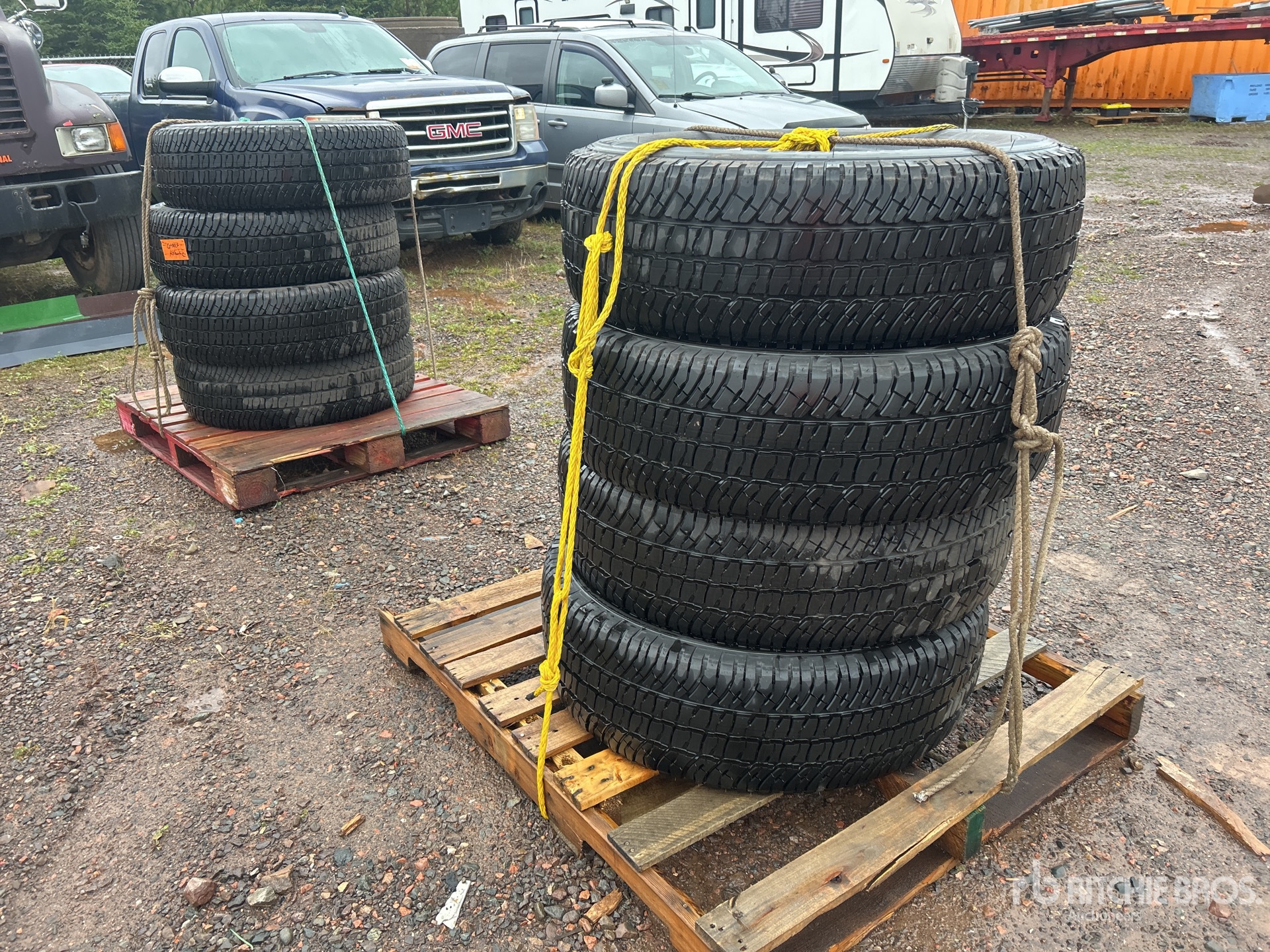 General Appearance with Image, coin avant droit