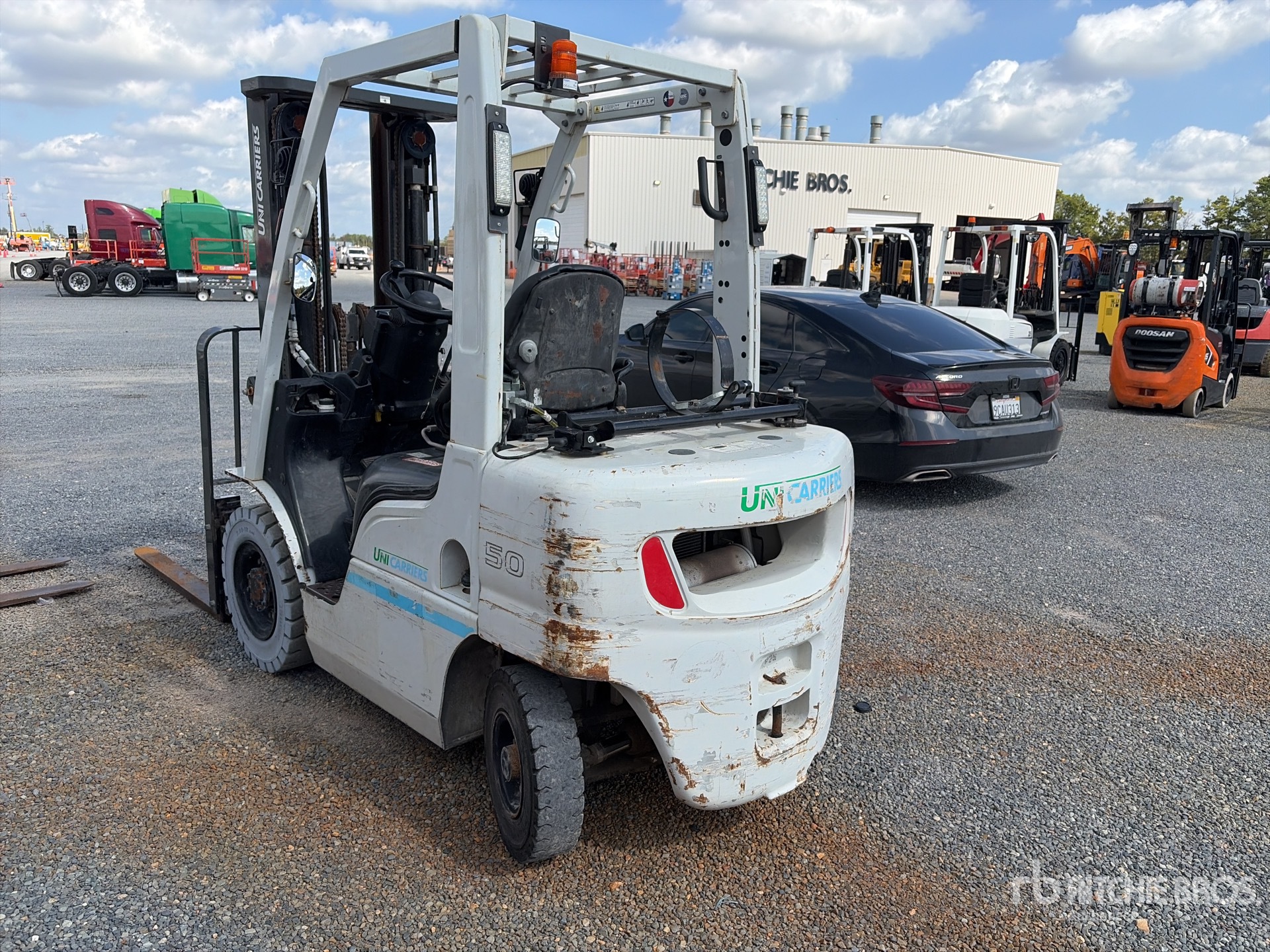 Aspect général with Image, coin arrière gauche