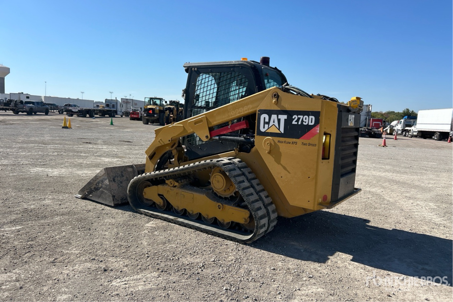 General Appearance with Foto, angolo posteriore sinistro