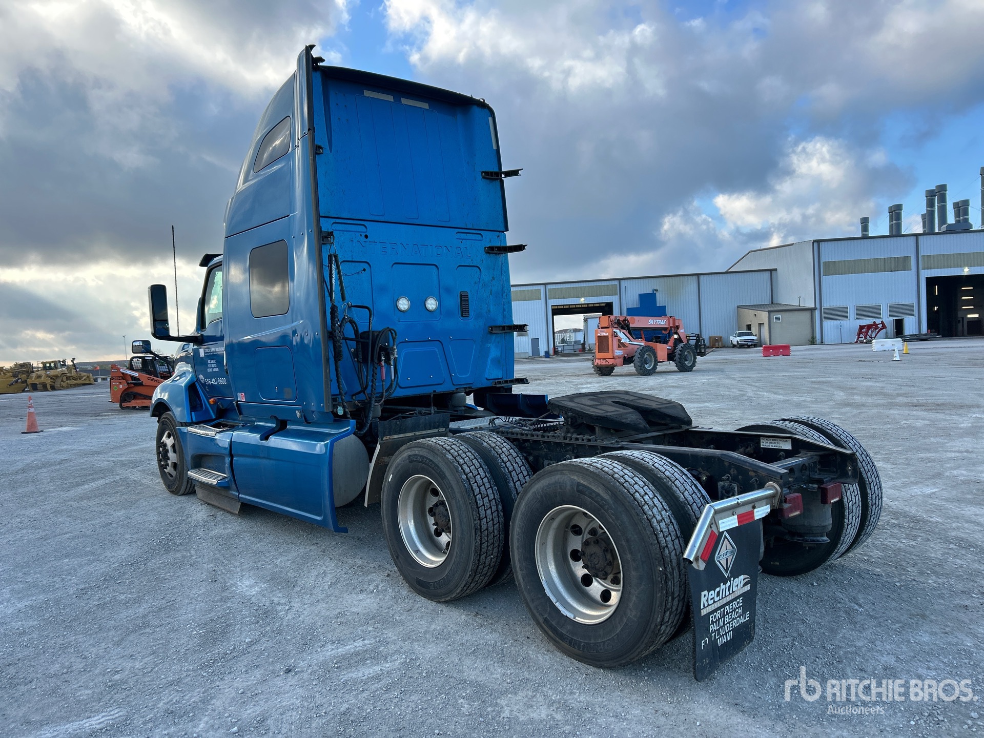 General Appearance with Image, coin arrière gauche