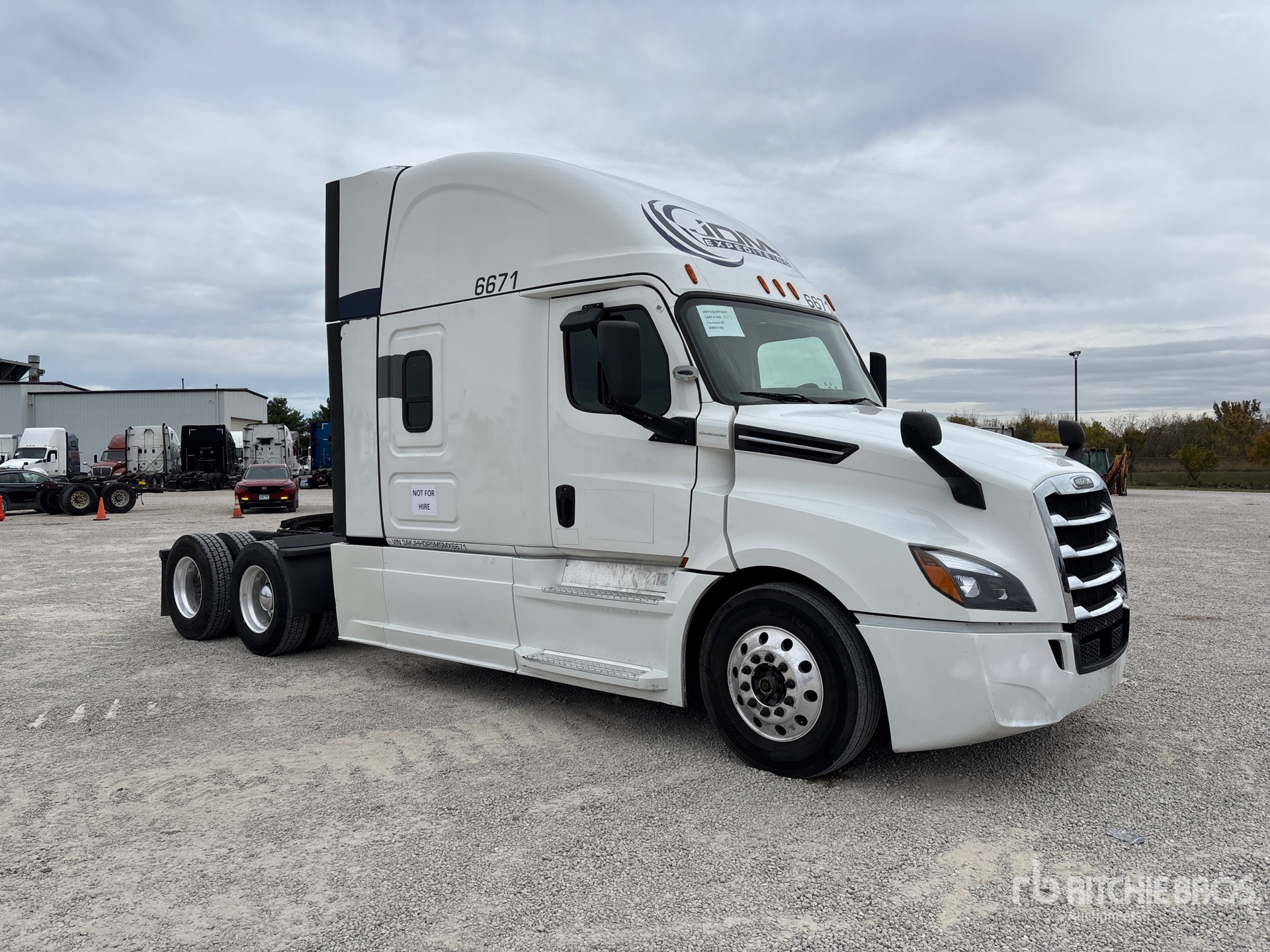 General Appearance with Image, coin avant droit