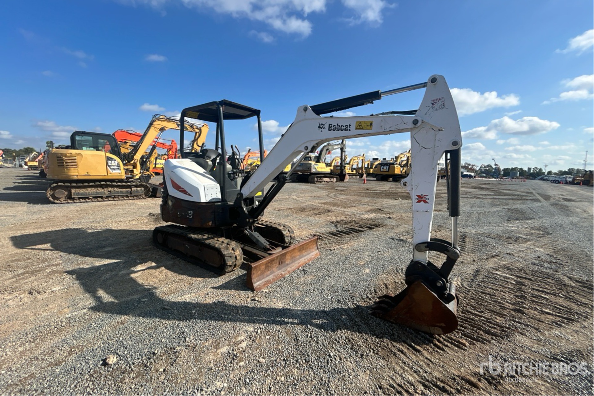 Aspect général with Image, coin avant droit