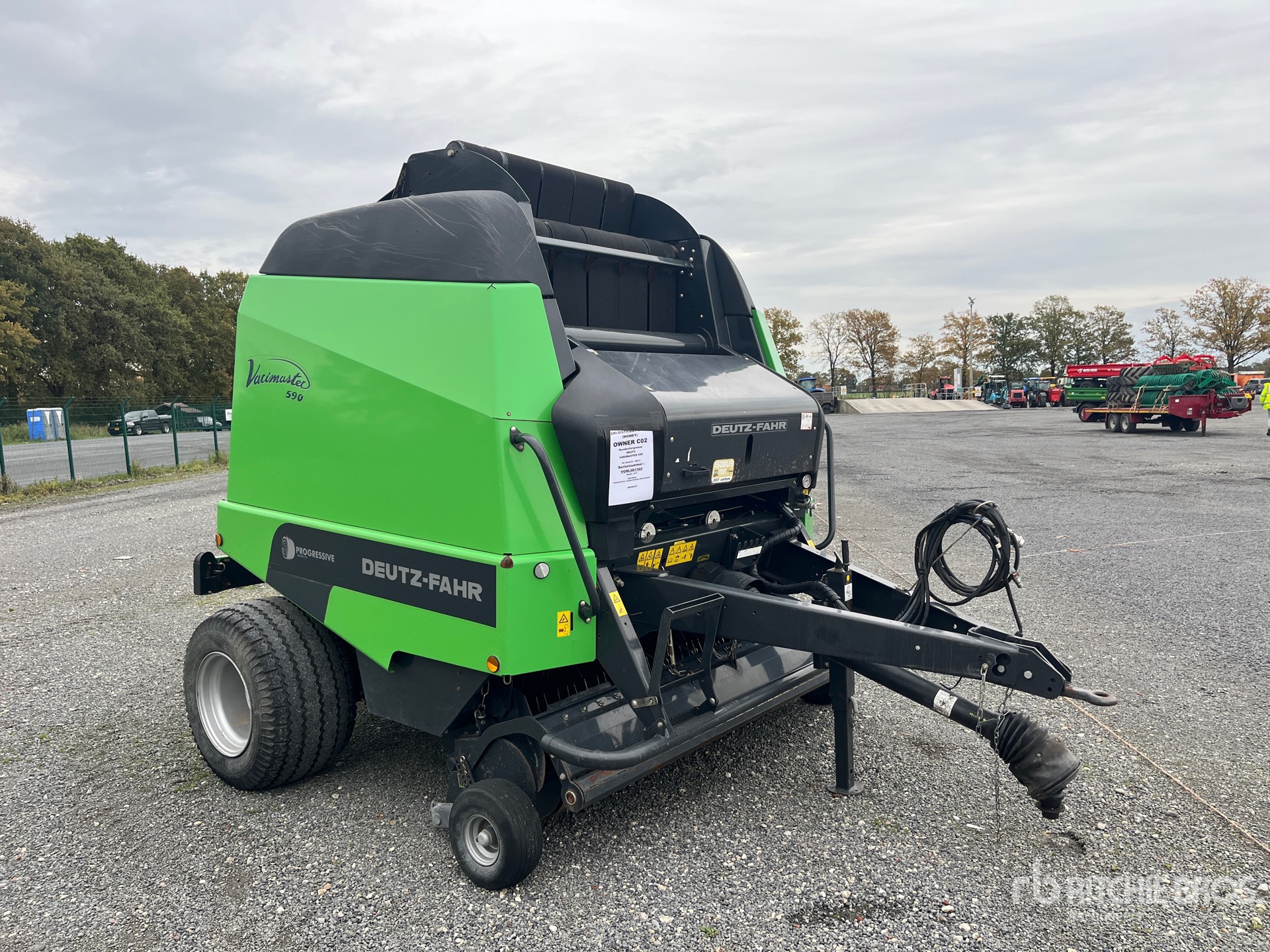 General Appearance with Picture, Right Front Corner