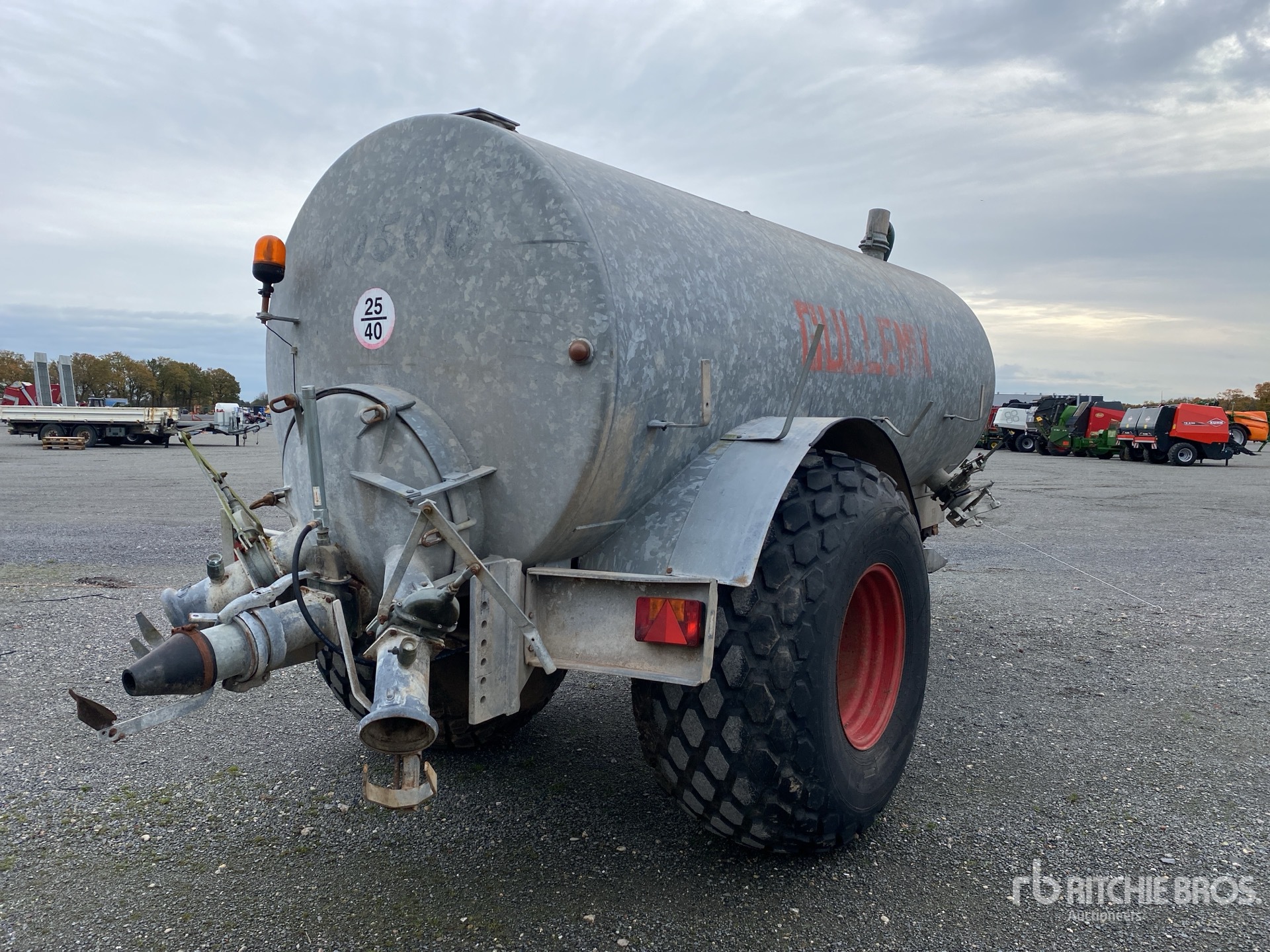 General Appearance with Bild, Ecke hinten rechts