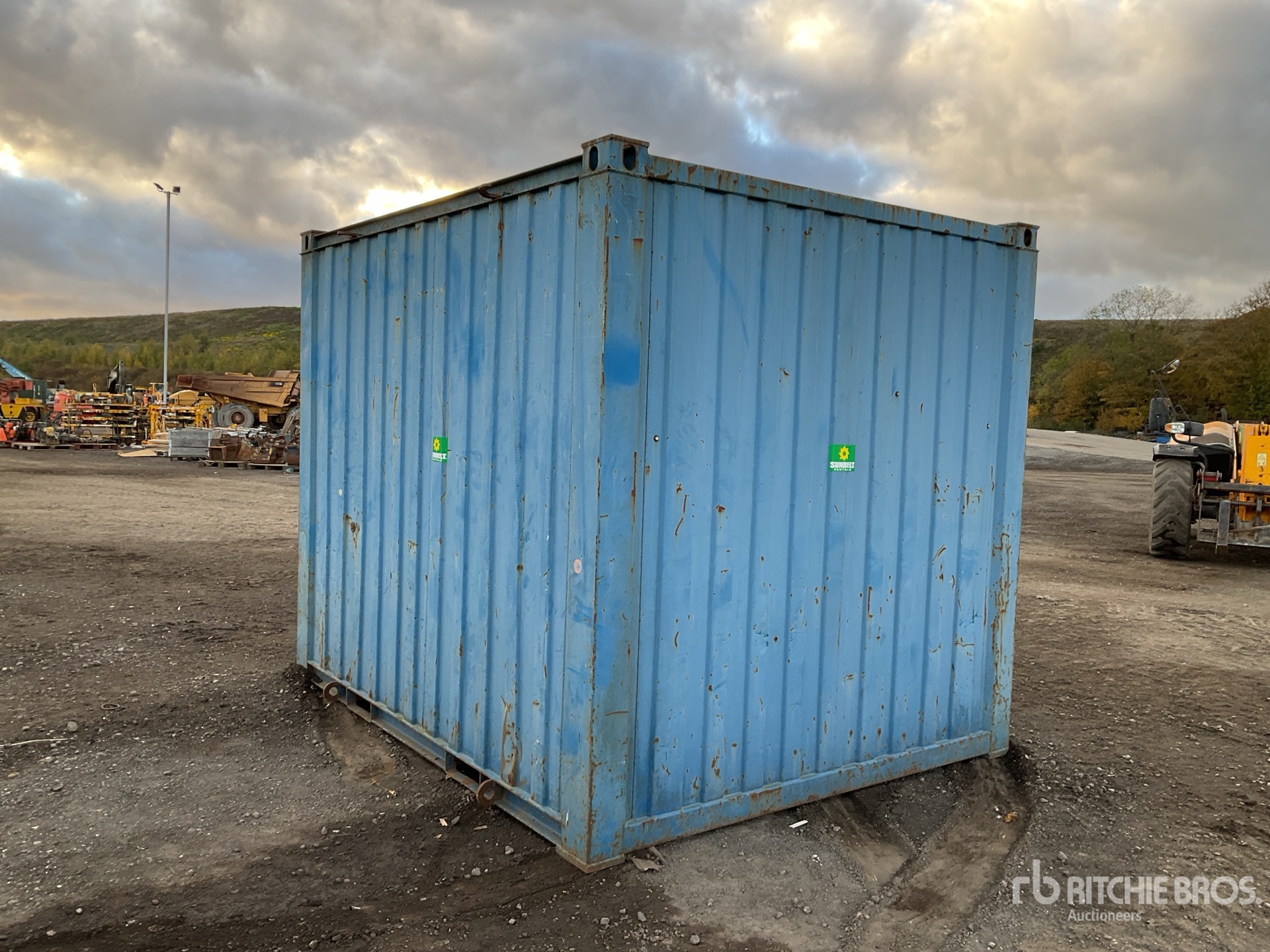 General Appearance with Picture, Left Rear Corner