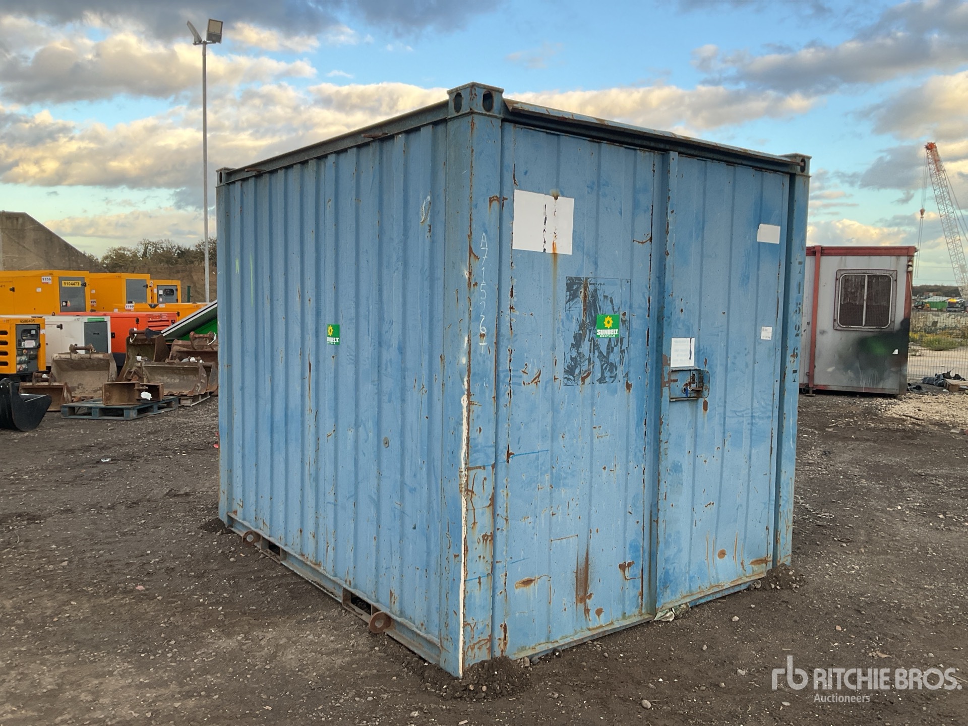 General Appearance with Picture, Right Front Corner