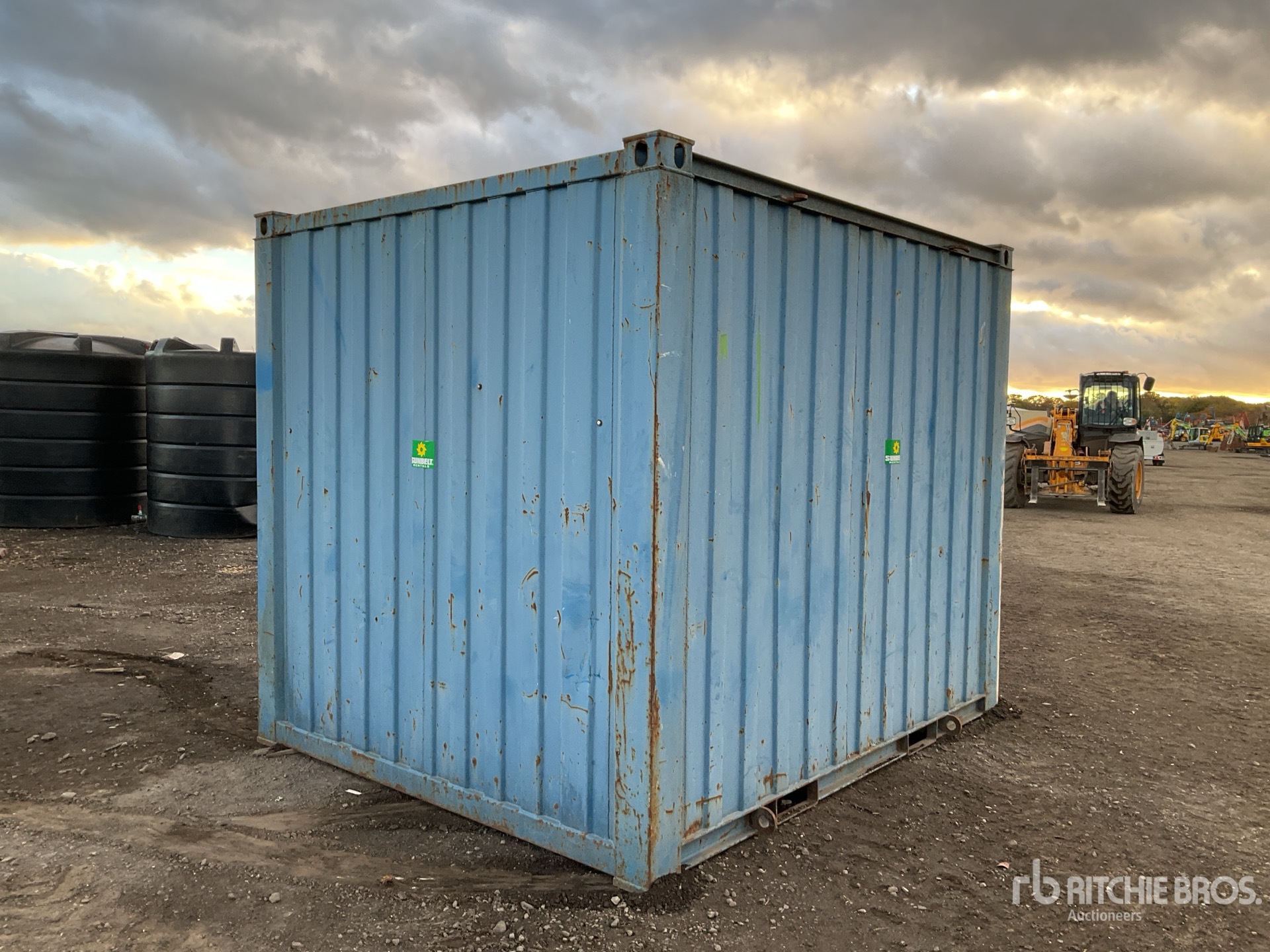 General Appearance with Picture, Right Rear Corner