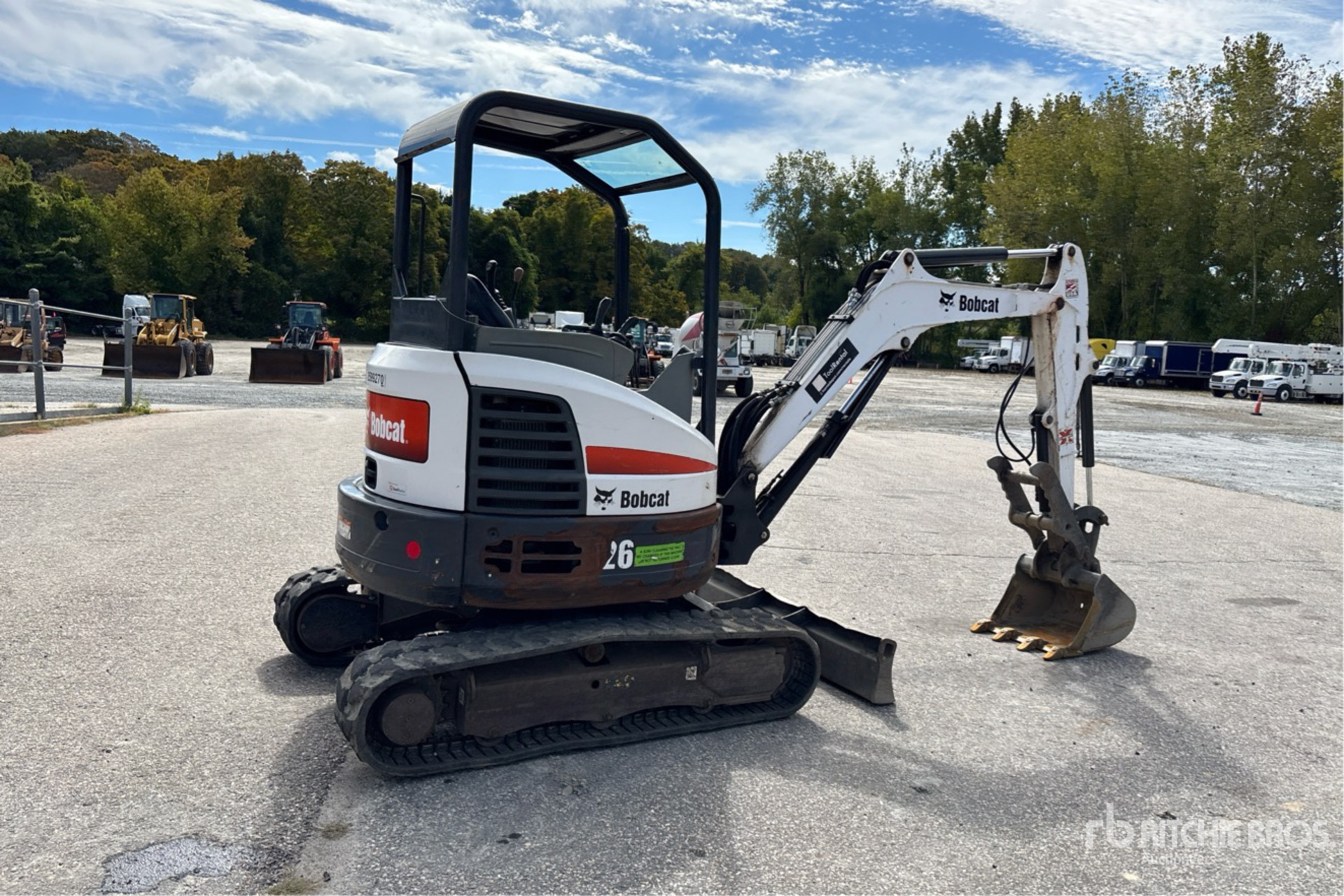 General Appearance with Picture, Right Rear Corner