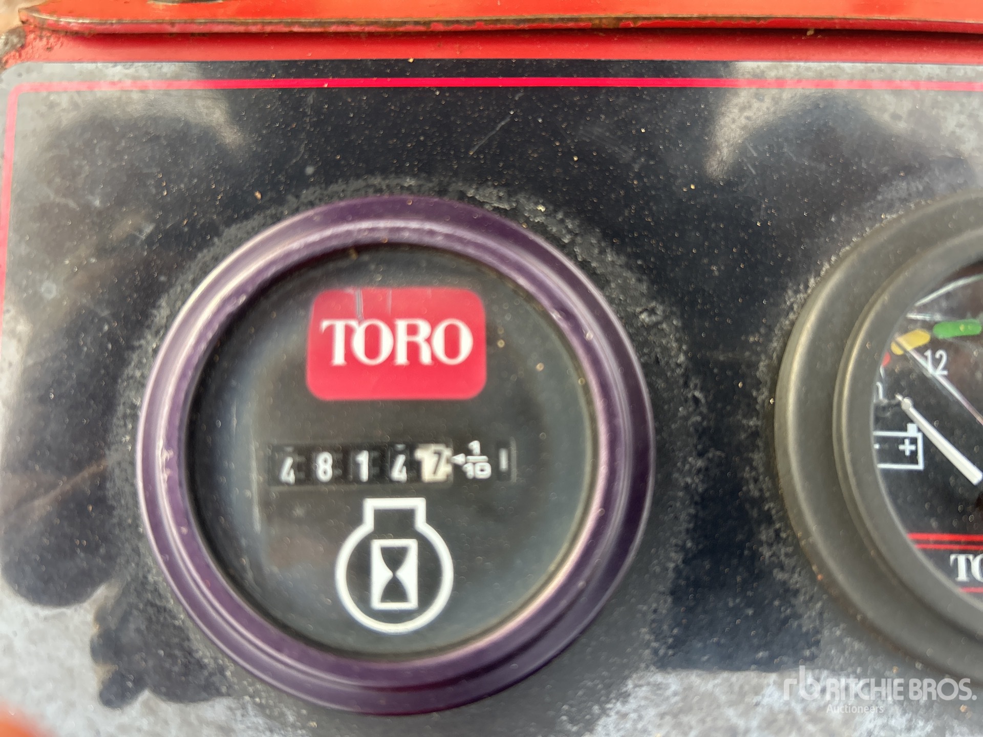 General Appearance with Hour Meter / Odometer