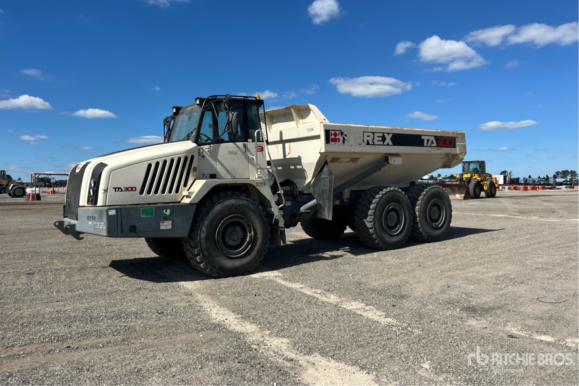 General Appearance with Image, coin avant gauche