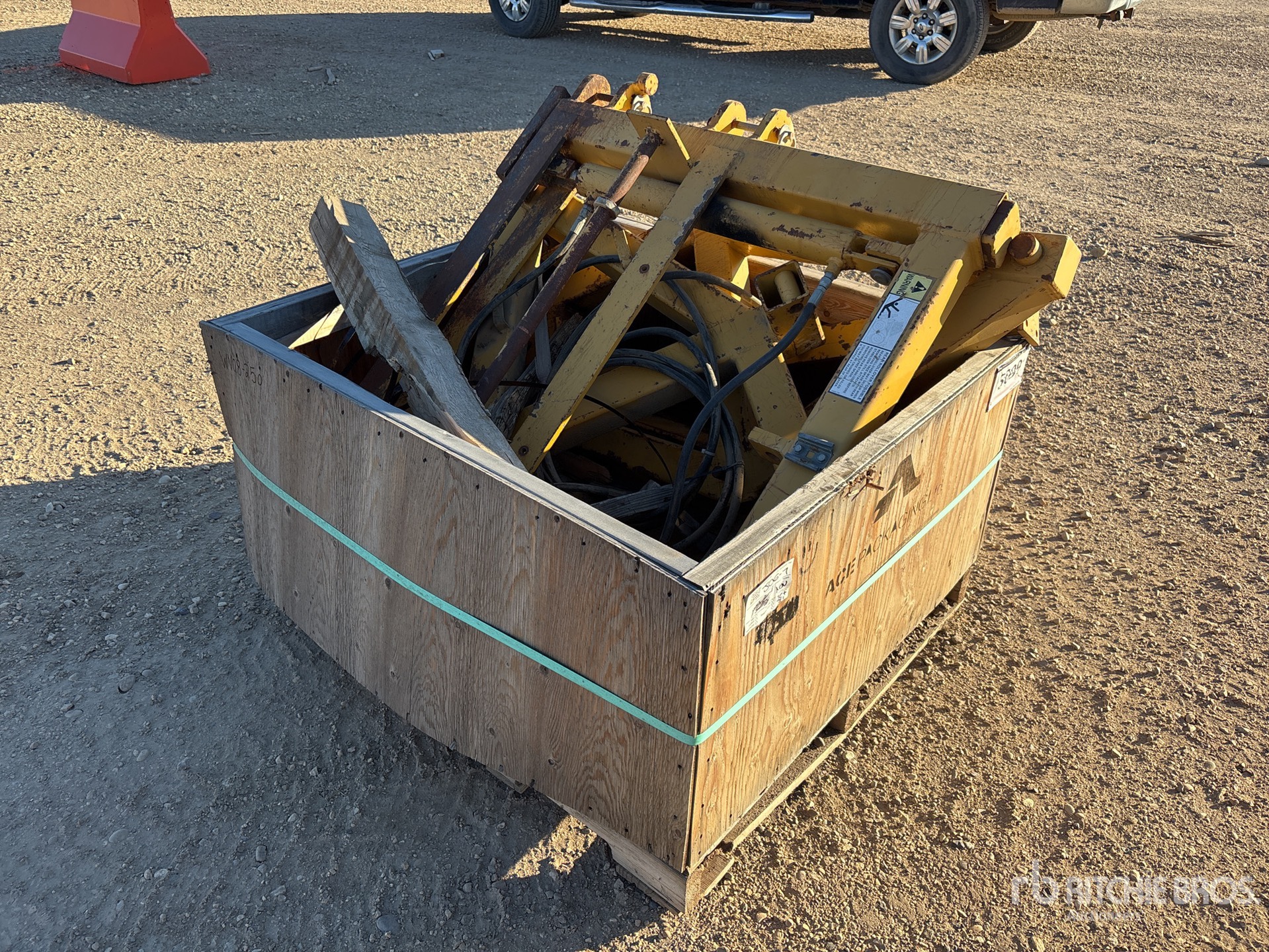 General Appearance with Bild, Ecke hinten rechts