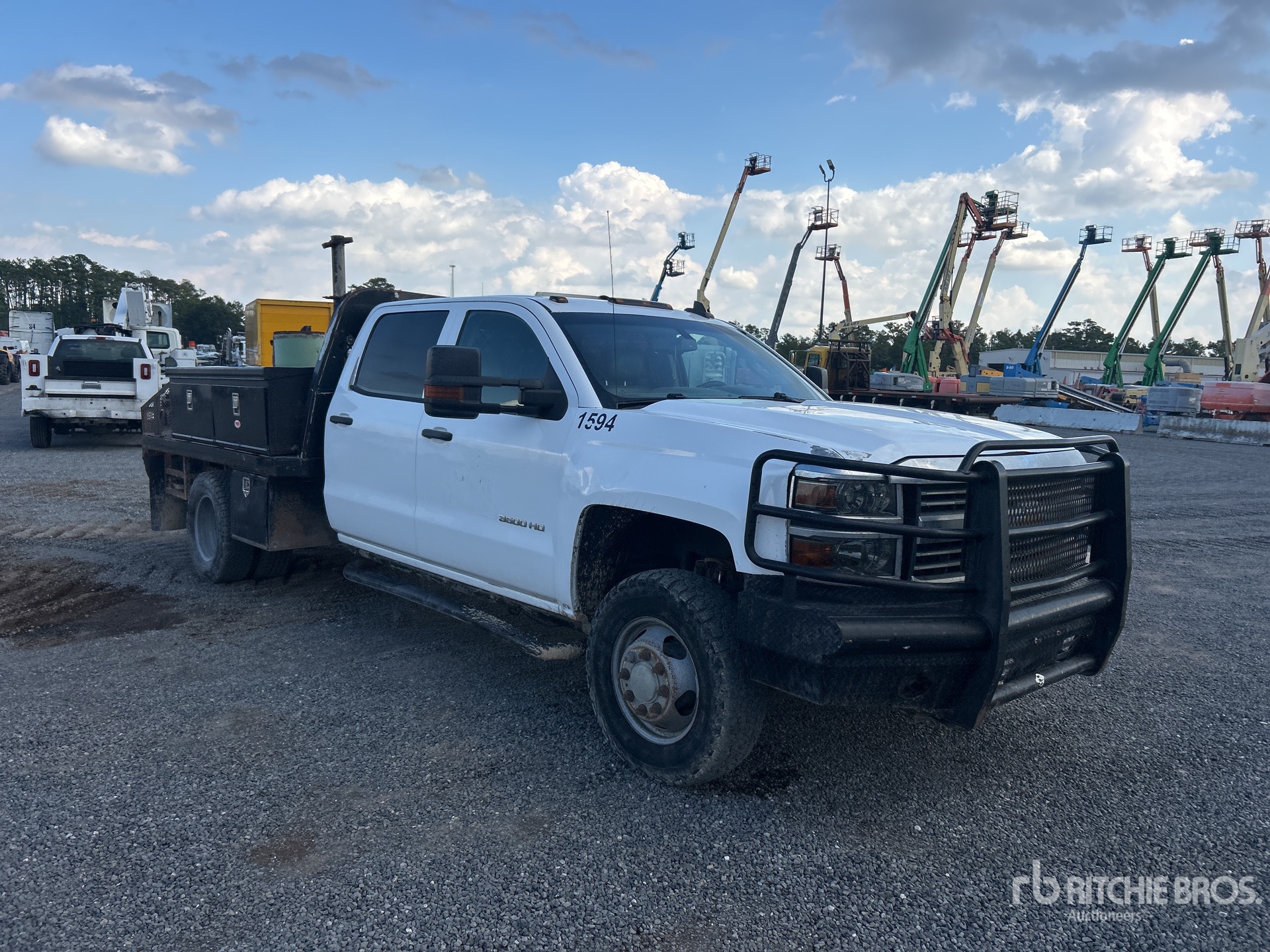 Aspect général with Image, coin avant droit