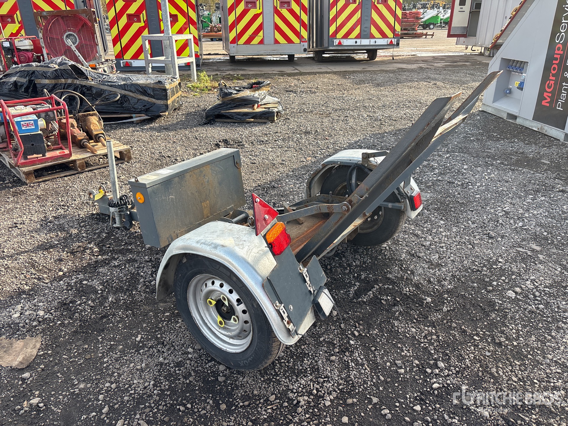 General Appearance with Picture, Left Rear Corner