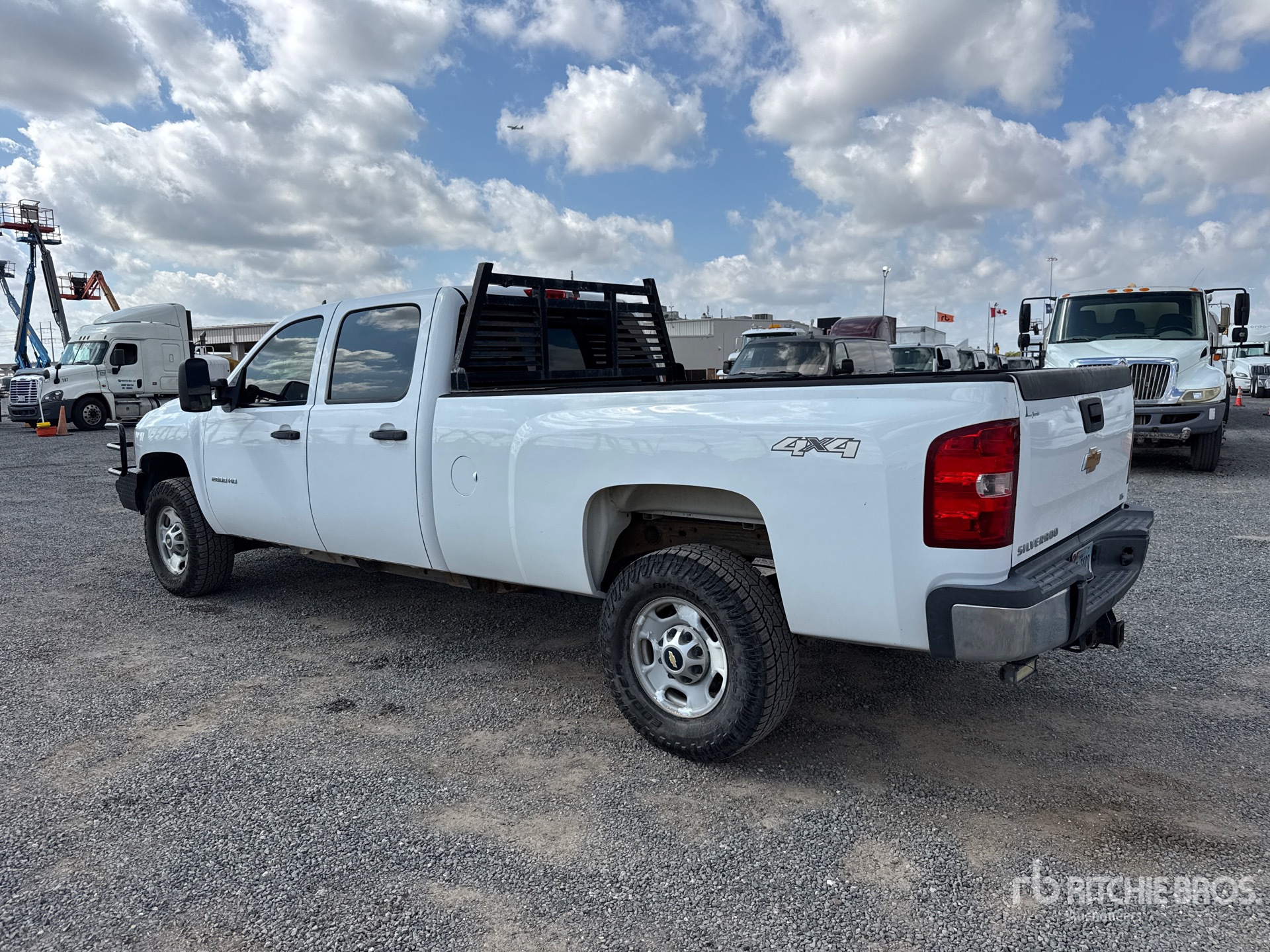 General Appearance with Imagen: esquina trasera izquierda