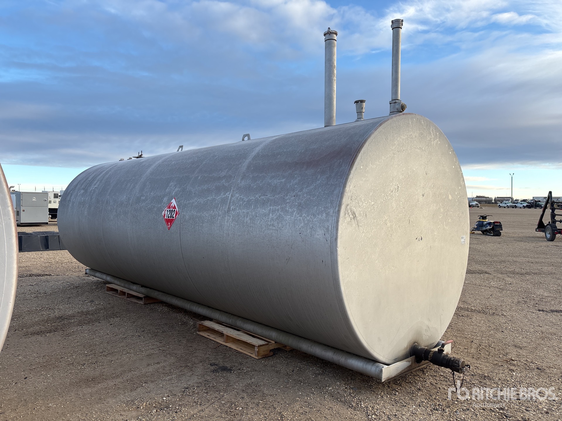 General Appearance with Bild, Ecke vorne rechts