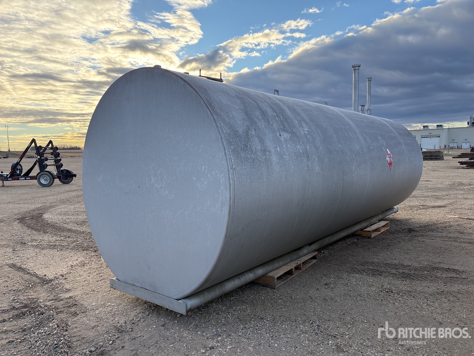 General Appearance with Bild, Ecke hinten rechts