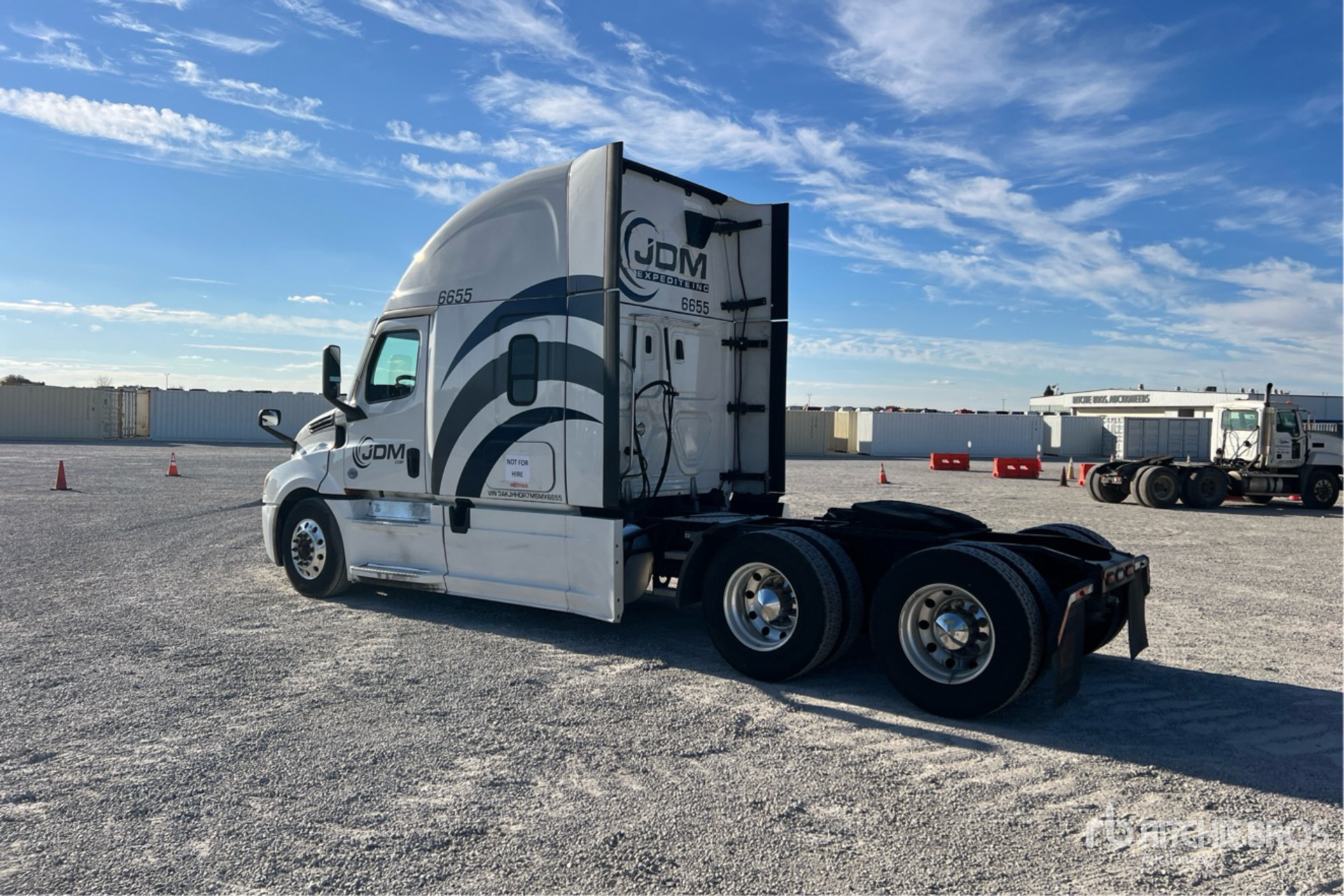 General Appearance with Zdjęcie, lewy dolny róg