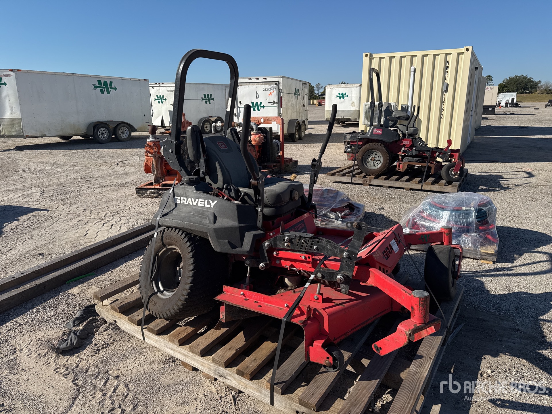 General Appearance with Picture, Right Front Corner