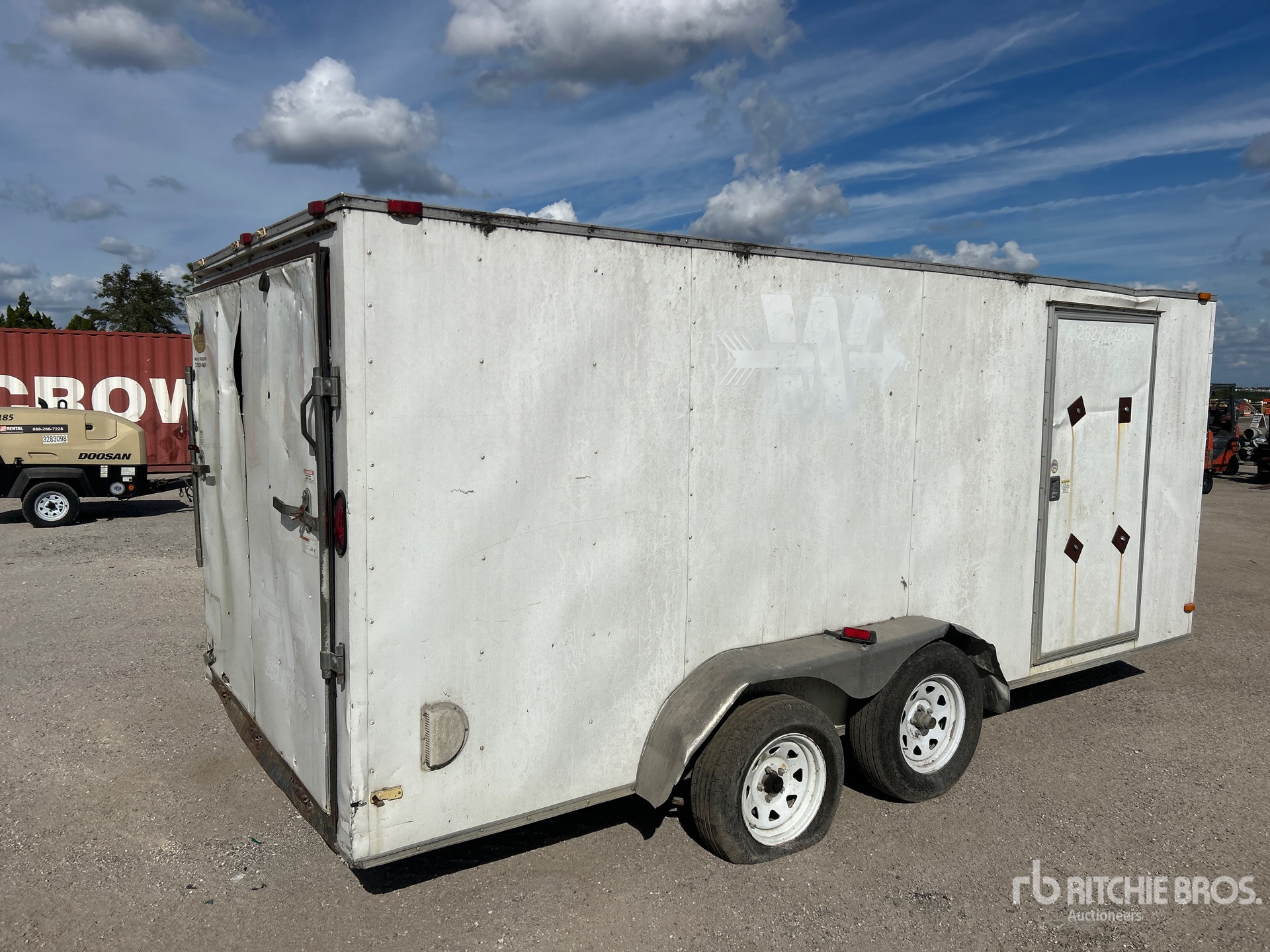 General Appearance with Imagen: esquina trasera derecha