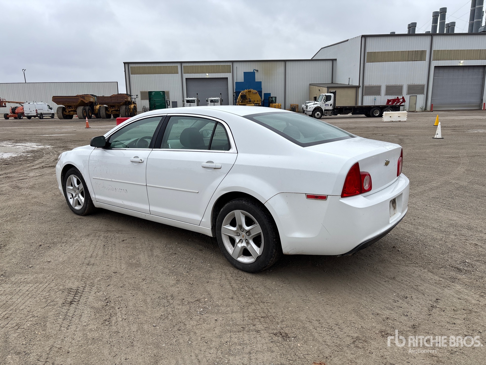 General Appearance with Picture, Left Rear Corner