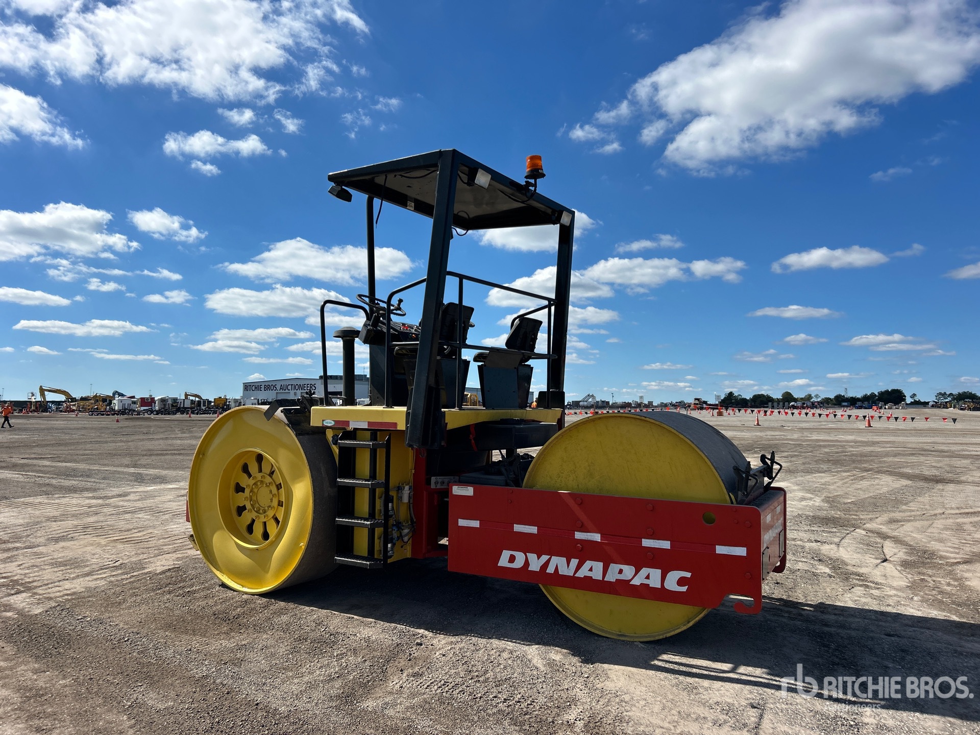 General Appearance with Zdjęcie, lewy dolny róg