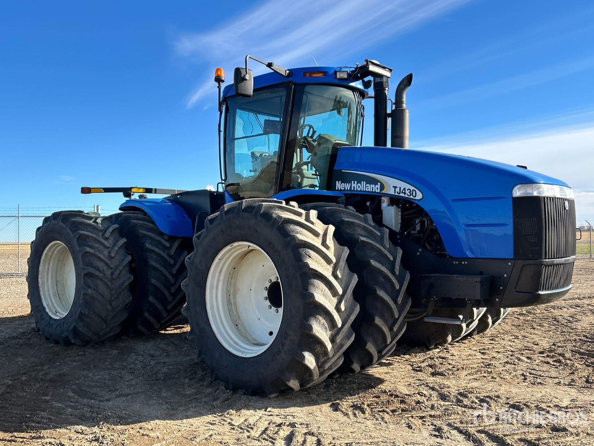 Aspect général with Image, coin avant droit